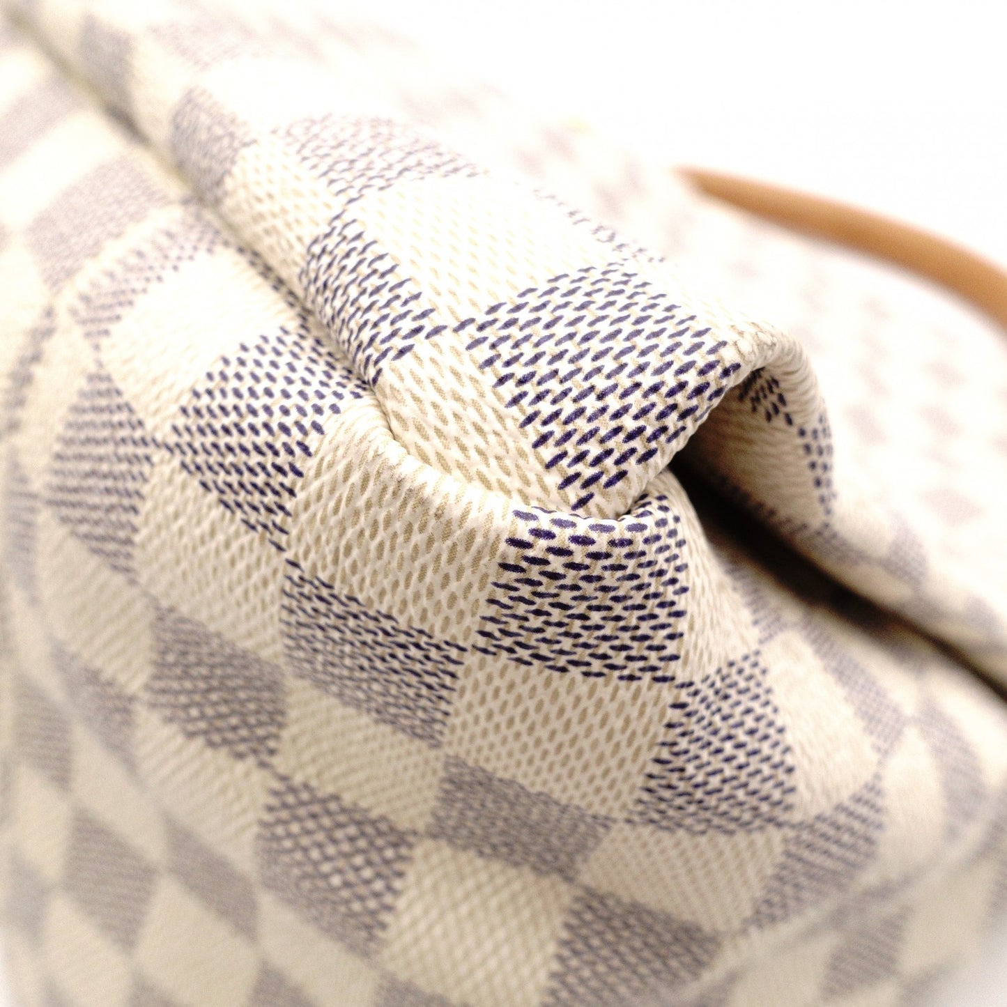 LOUIS VUITTON Artsy MM Handbag, Leather/PVC, White, Shoulder Bag