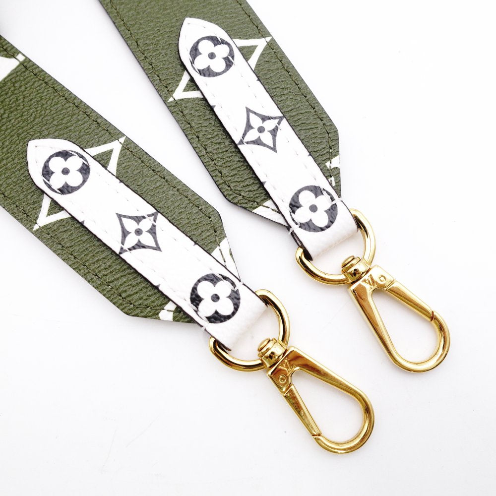 LOUIS VUITTON Monogram Giant Shoulder Strap J02443 Green x Beige PVC R8020231
