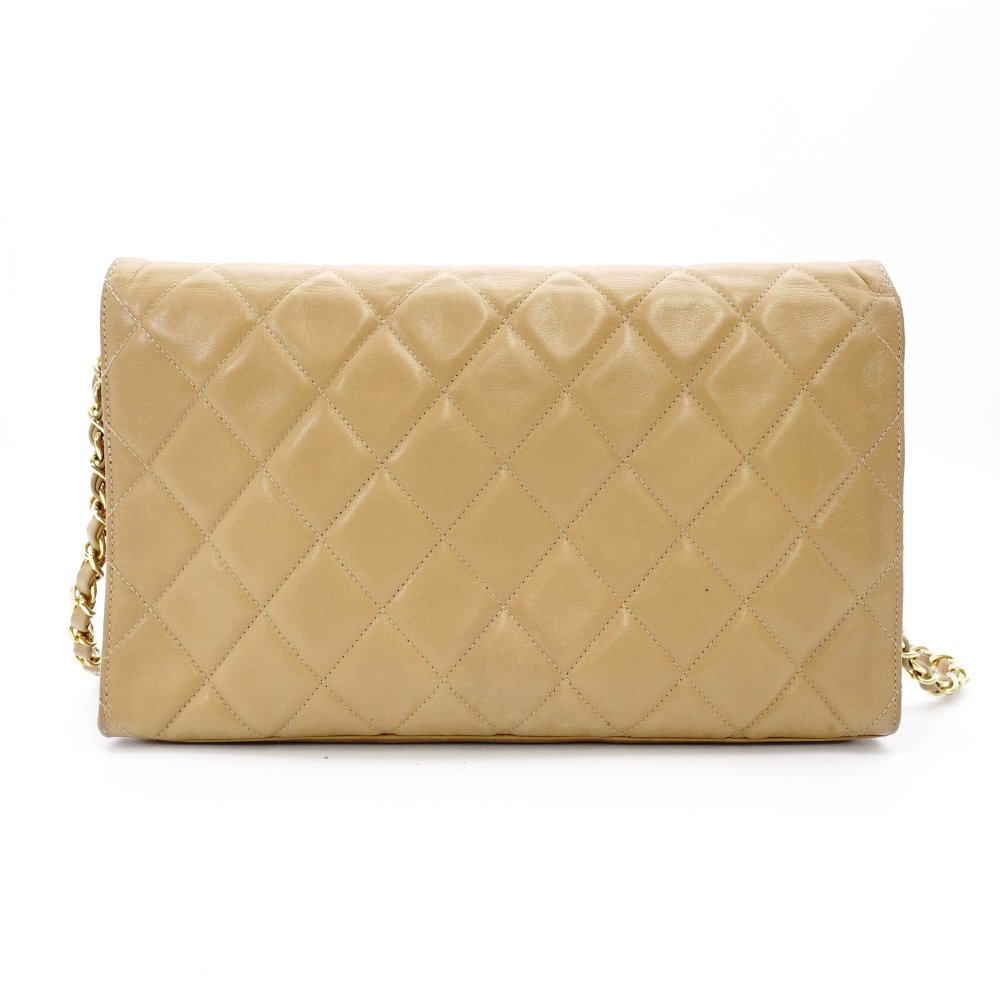 CHANEL Chain Shoulder Bag Lambskin Beige Leather Vintage Gold Hardware R801341