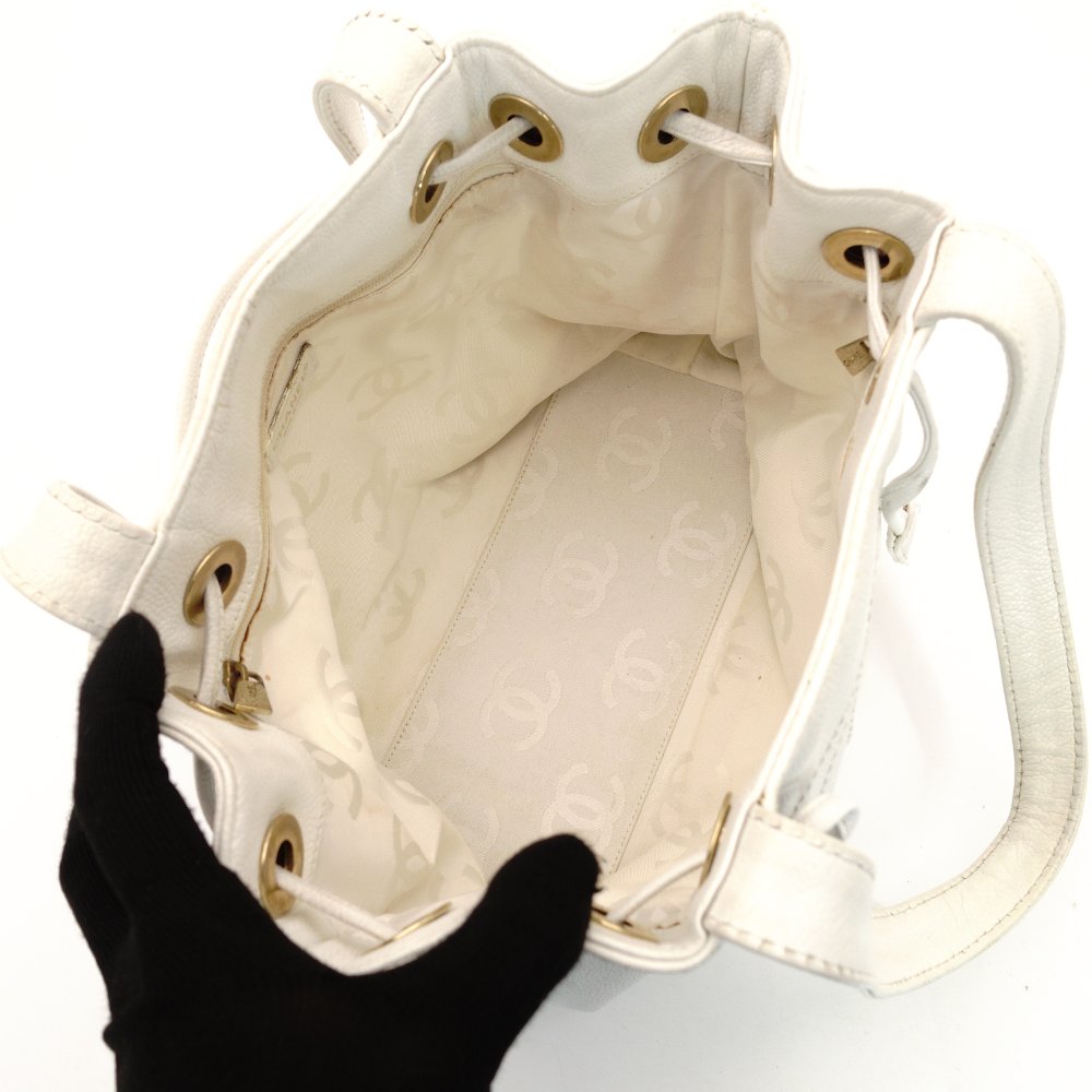 CHANEL Coco Mark Drawstring Tote Caviar Leather Shoulder Bag White Vintage CC Logo 7-9-173