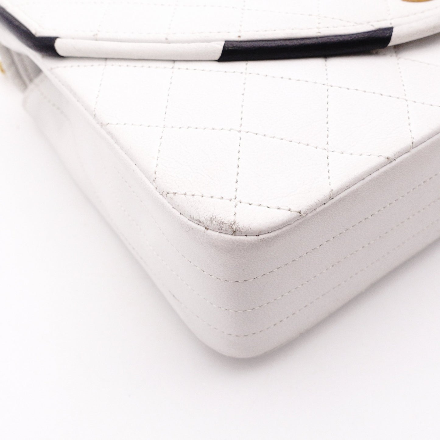 CHANEL Chain Shoulder Bag, Matelassé Lambskin Leather, White with Gold Hardware
