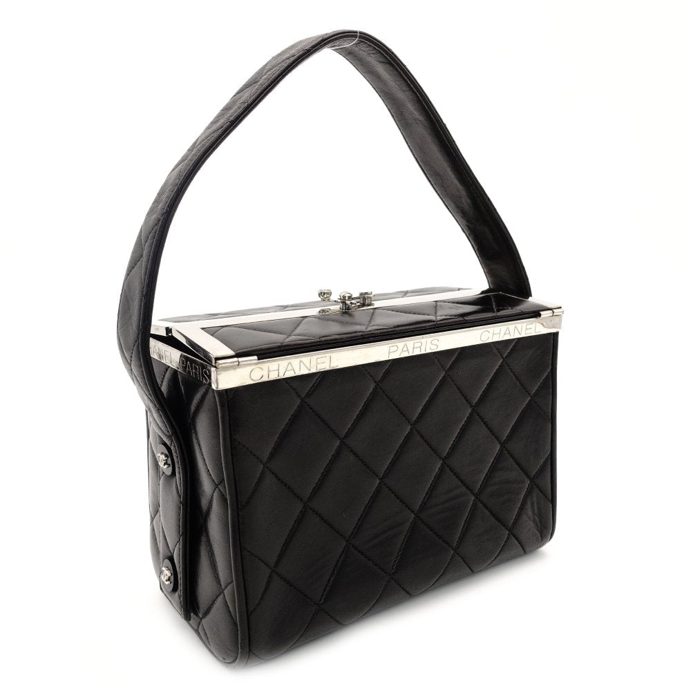 CHANEL Matelassé Vanity Bag Lambskin Leather Black Handbag Vintage Silver Hardware 7-10-160