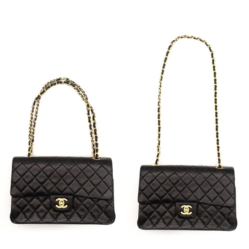 CHANEL Matelassé Lambskin Double Flap Chain Shoulder Bag Black Leather Gold Hardware 7-10-001