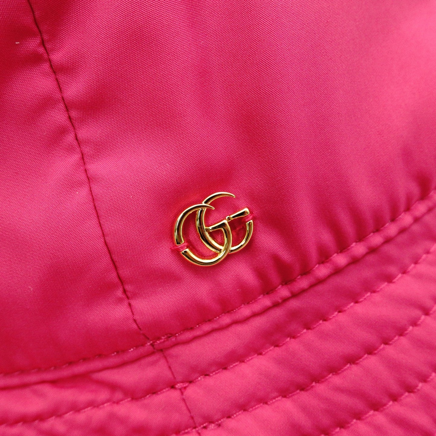 GUCCI GG Marmont Bucket Hat, Polyester, Pink, Gold Hardware, GG Logo, Size M, 57 cm