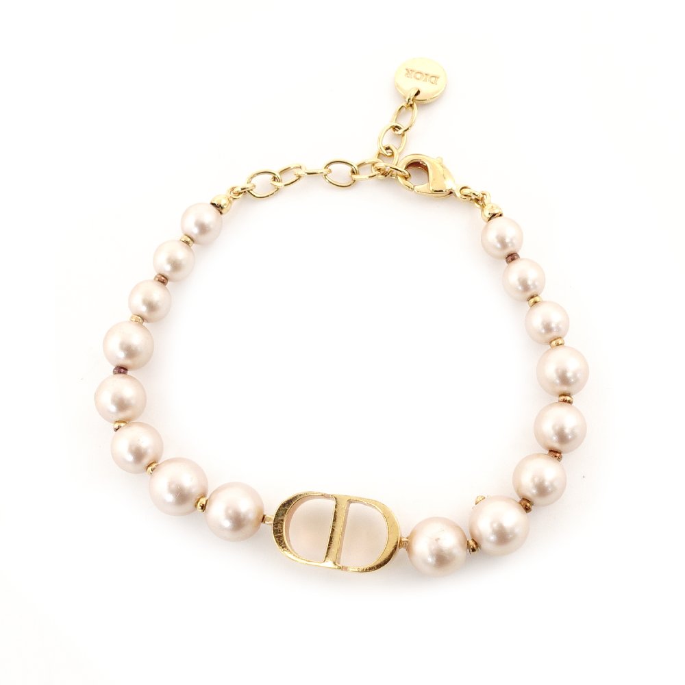 DIOR 30 Montaigne Fake Pearl Bracelet with CD Logo Pink Gold Hardware Bangle 7-10-480