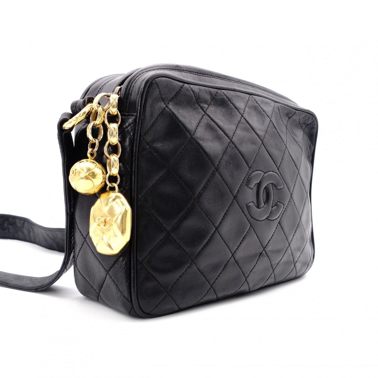CHANEL Lambskin Matelassé Shoulder Bag, Leather, Black, Vintage Gold Hardware