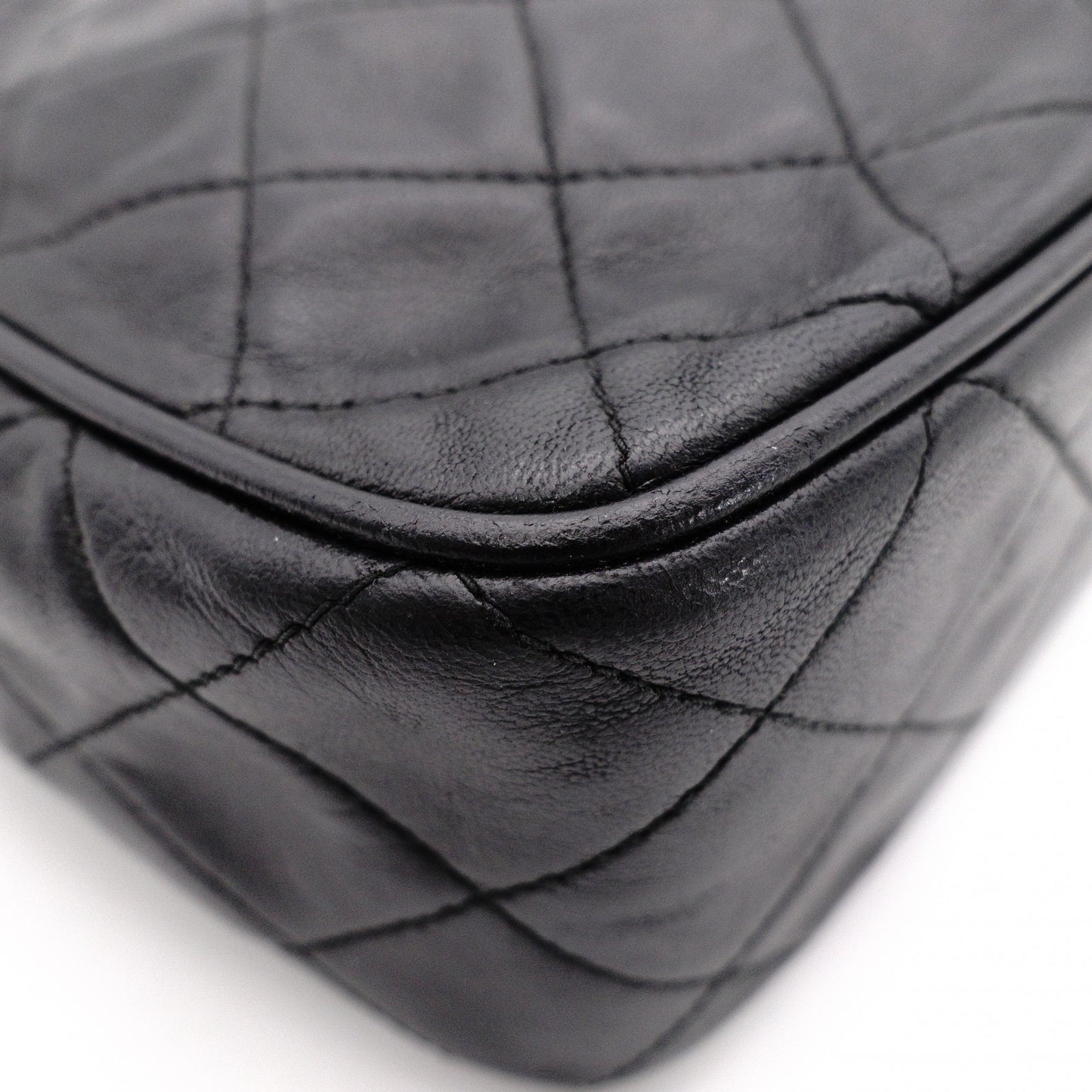 CHANEL Lambskin Matelassé Shoulder Bag, Leather, Black, Vintage Gold Hardware