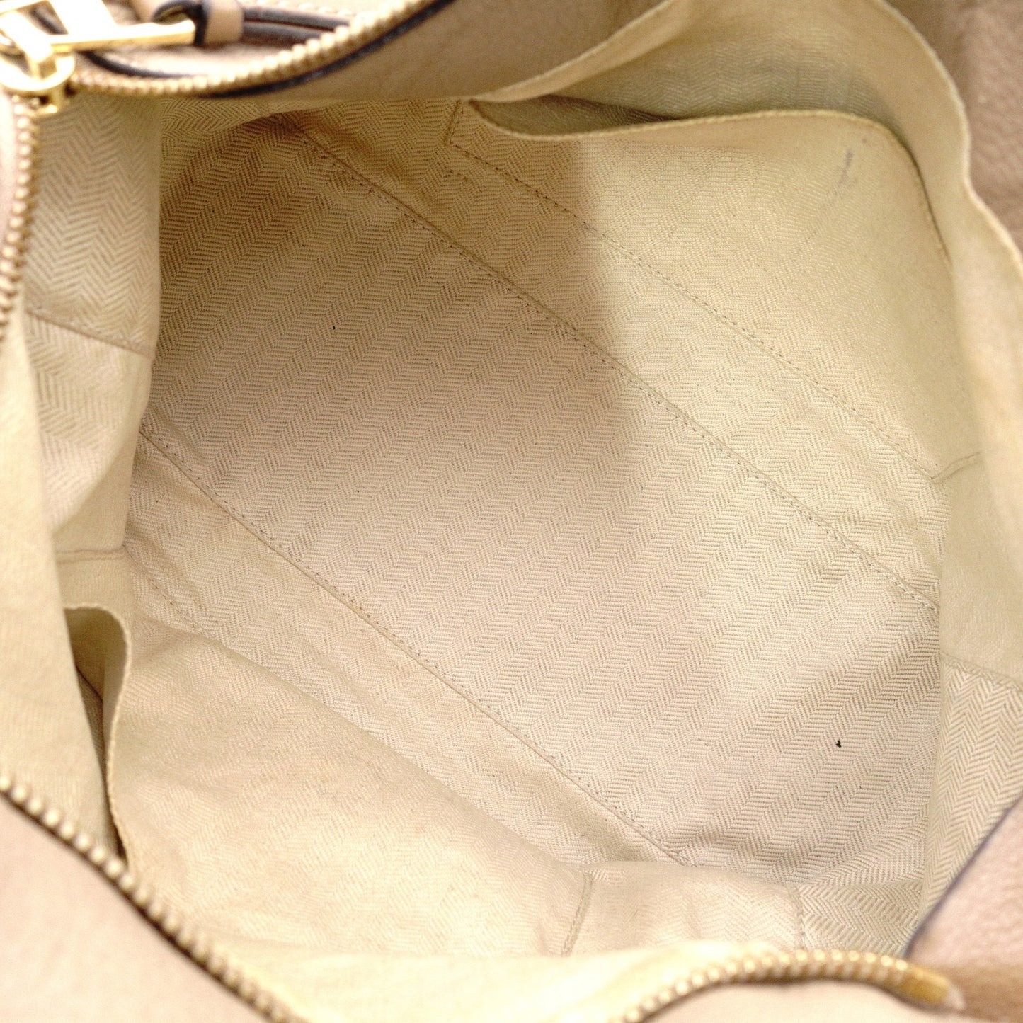 LOEWE Puzzle Medium Handbag, Leather, Beige, 2-Way, Gold Hardware, Crossbody