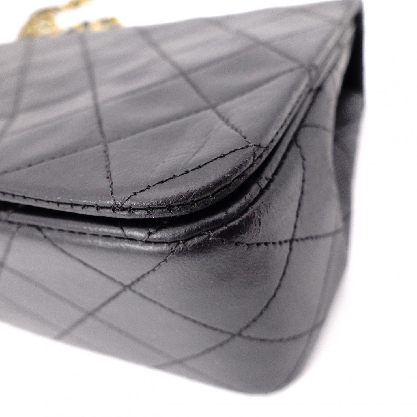 CHANEL Lambskin Single-Flap Classic Matelassé Shoulder Bag, Leather, Black with Gold Hardware