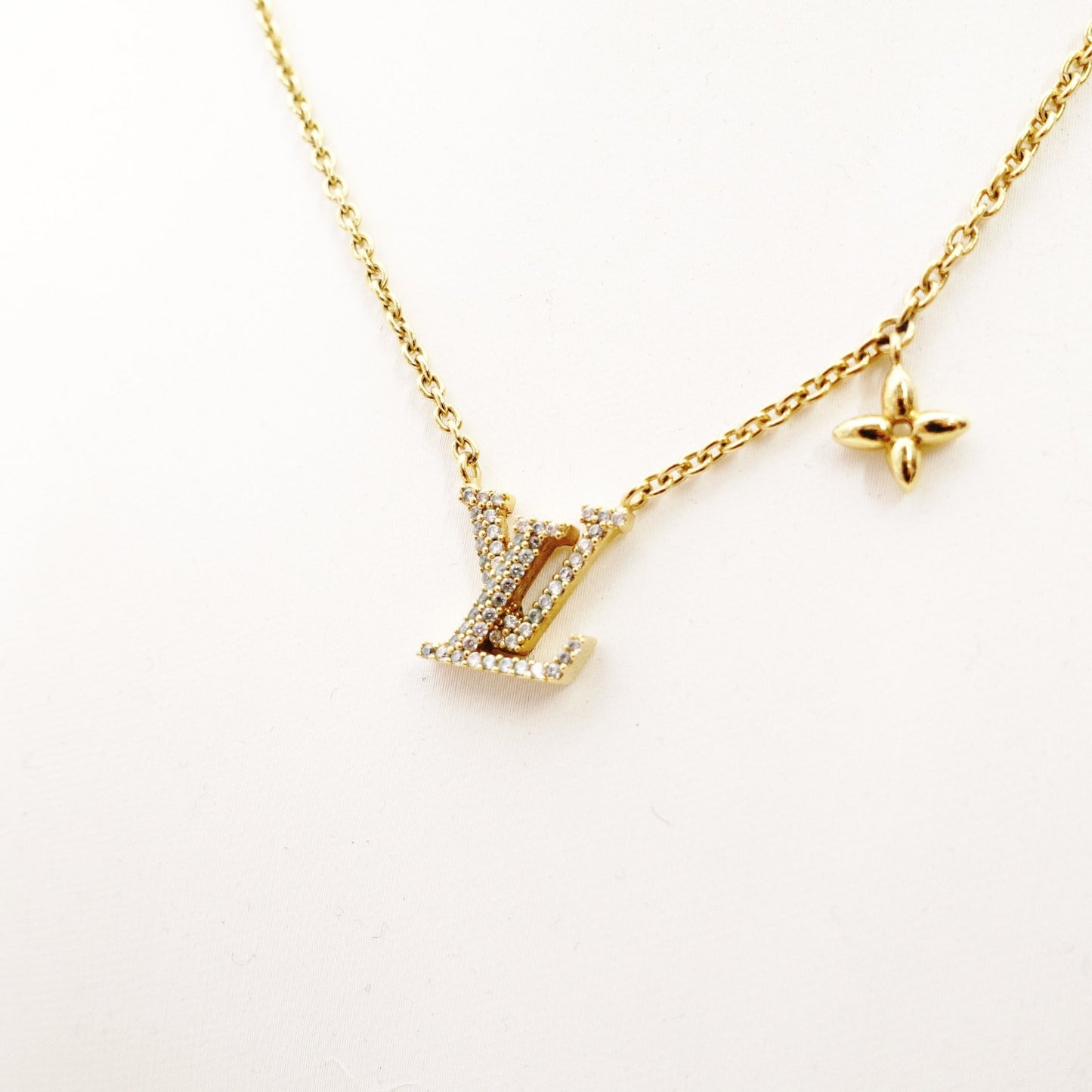LOUIS VUITTON LV Iconic Necklace Metal/Rhinestone Gold