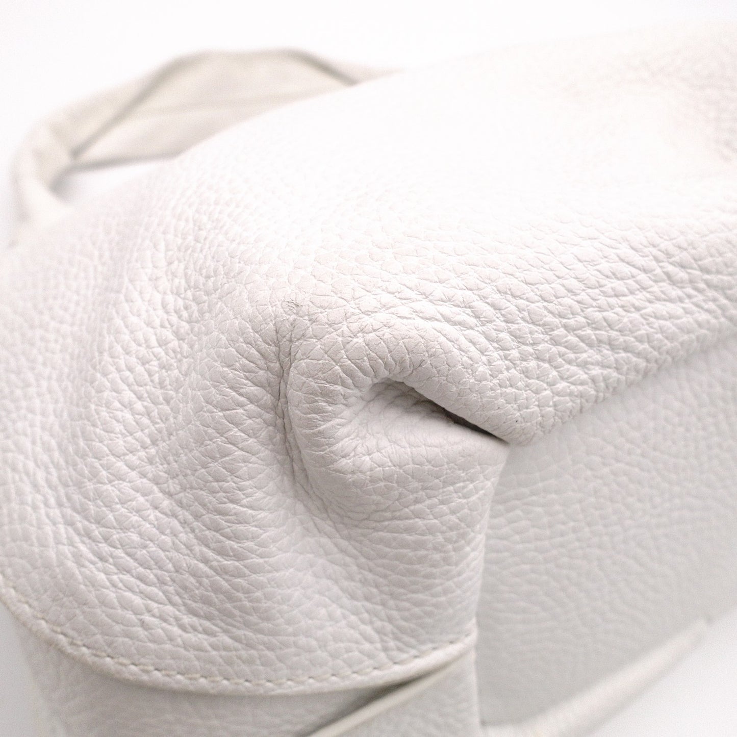 CELINE Hobo Bittersweet Handbag, Leather, White, Single-Shoulder Bag