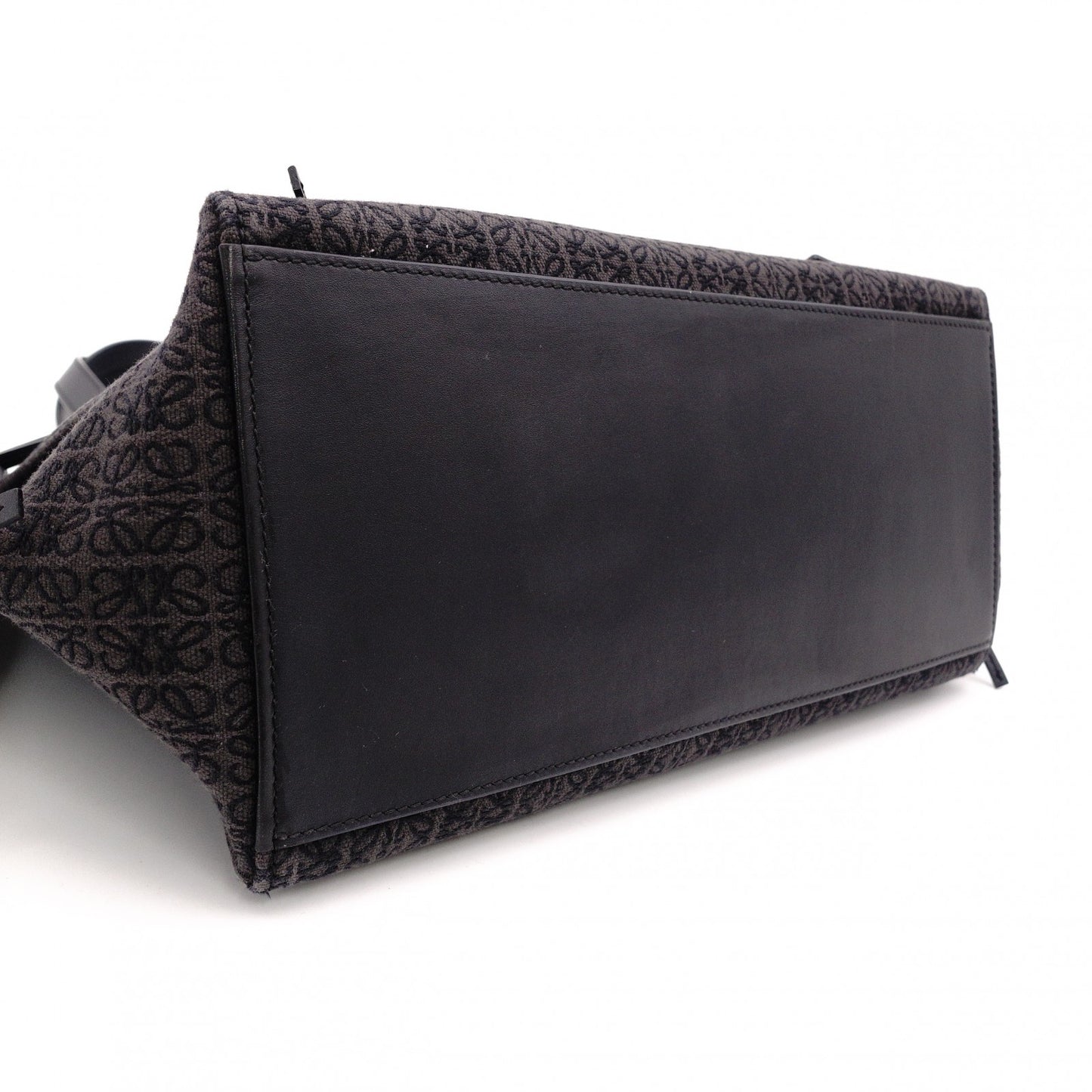 LOEWE Cushion Tote Anagram Shoulder Bag/Leather/Canvas