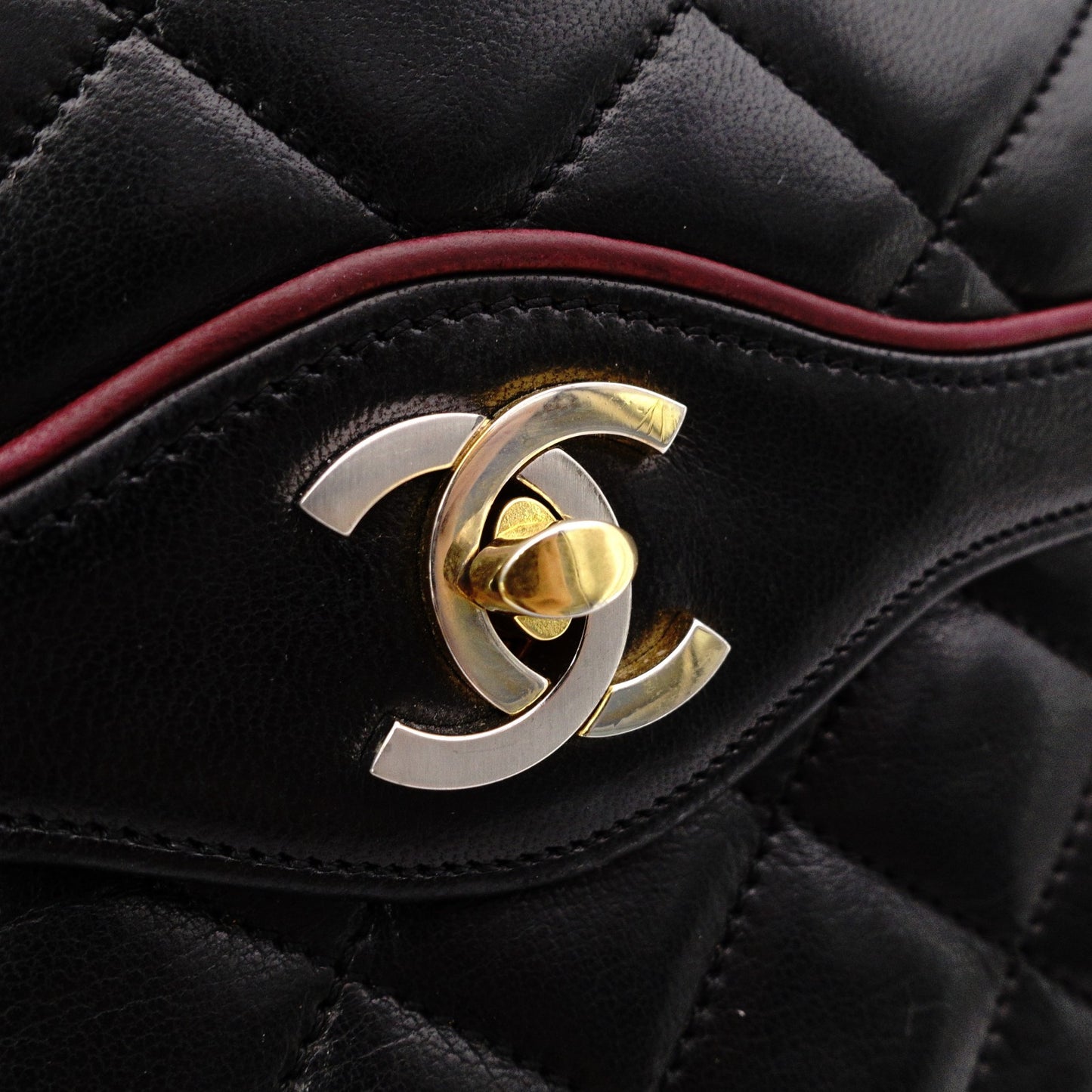 CHANEL Classic W-Flap Matelassé Shoulder Bag, Leather, Black, Vintage Lambskin