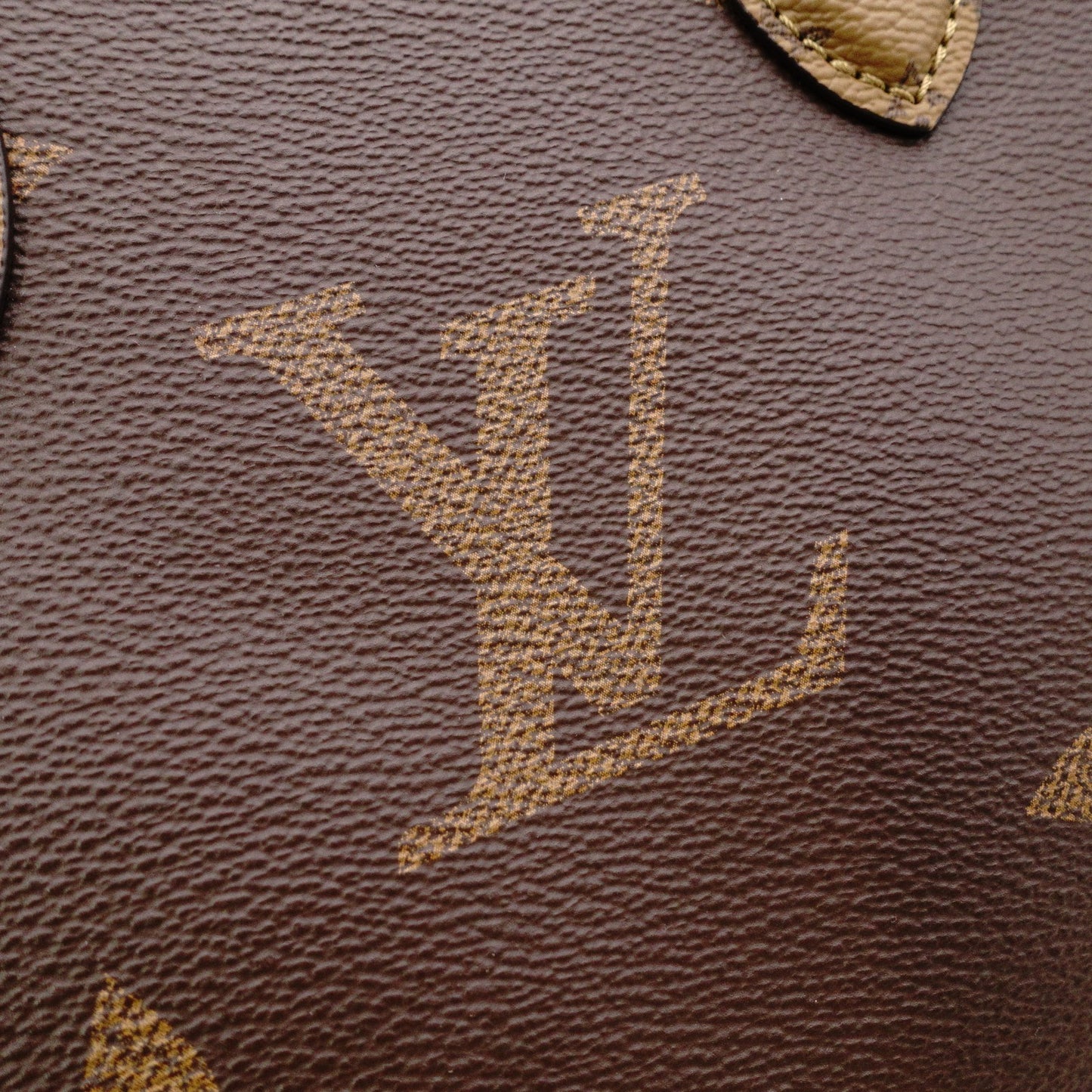 LOUIS VUITTON On the Go PM Monogram Reverse Handbag, PVC, Brown, 2-Way Crossbody