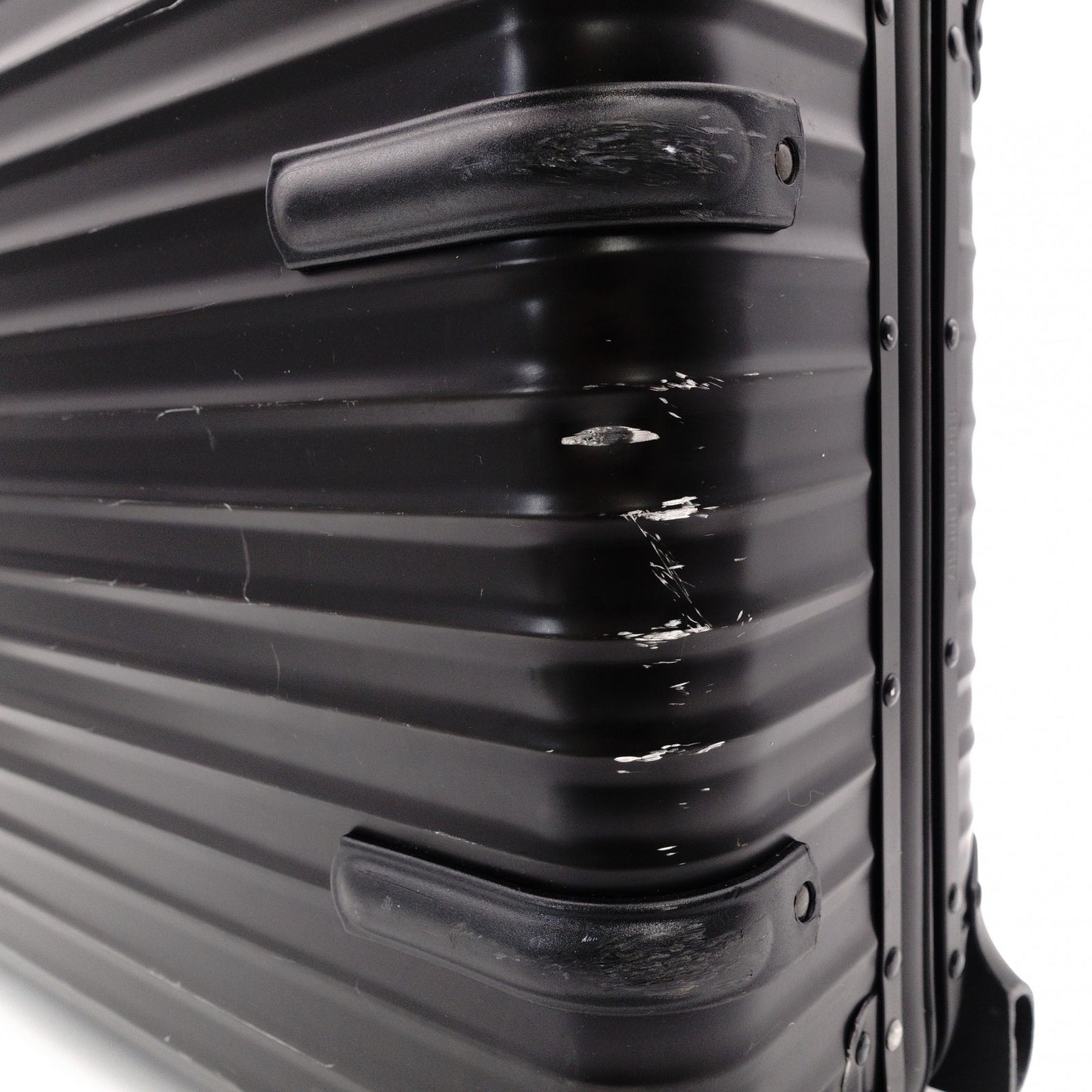 RIMOWA 986.11 32L Topaz Stealth 2-Wheel Carry-On Black