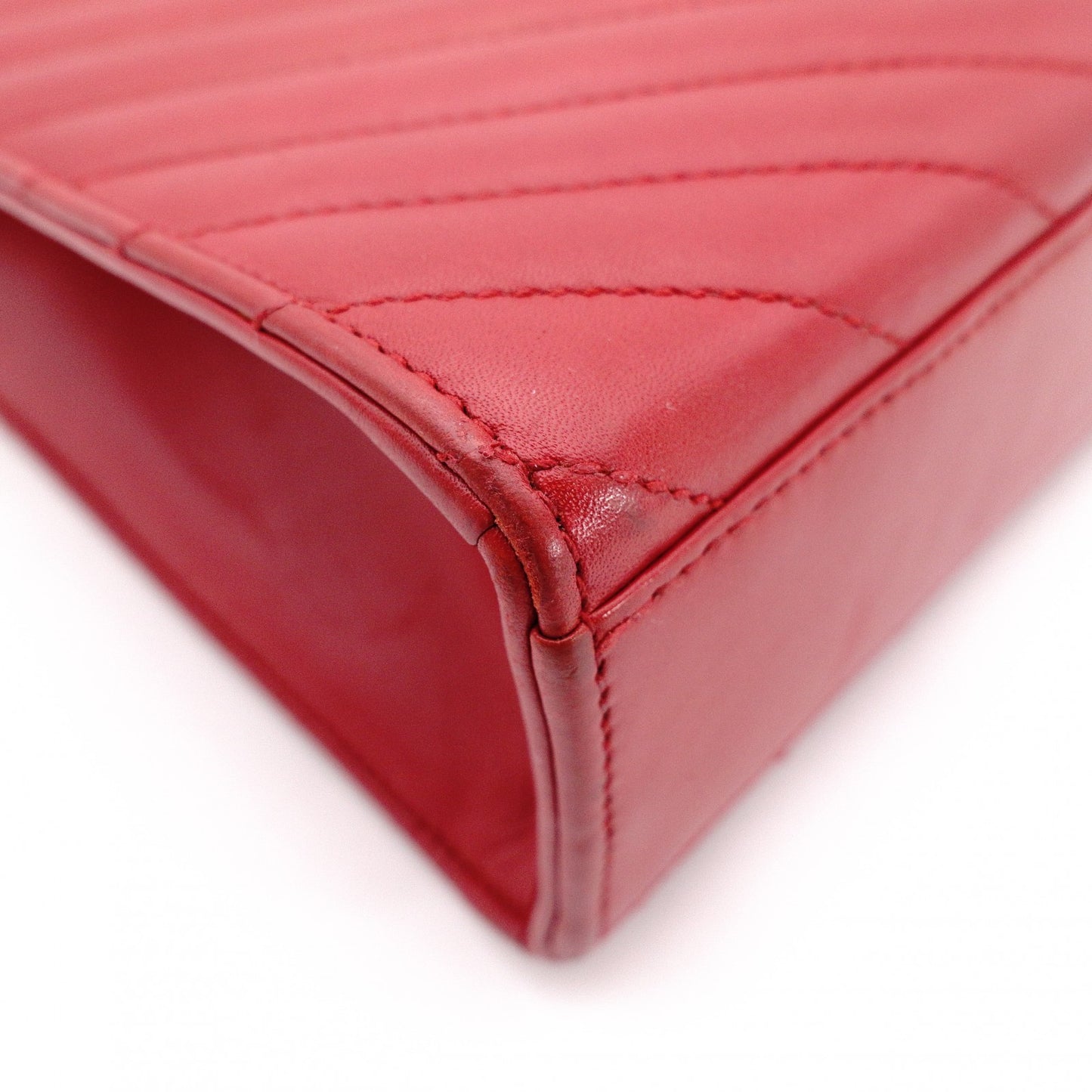 SAINT LAURENT Envelope Chevron Shoulder Bag, Leather, Red, Gold Hardware