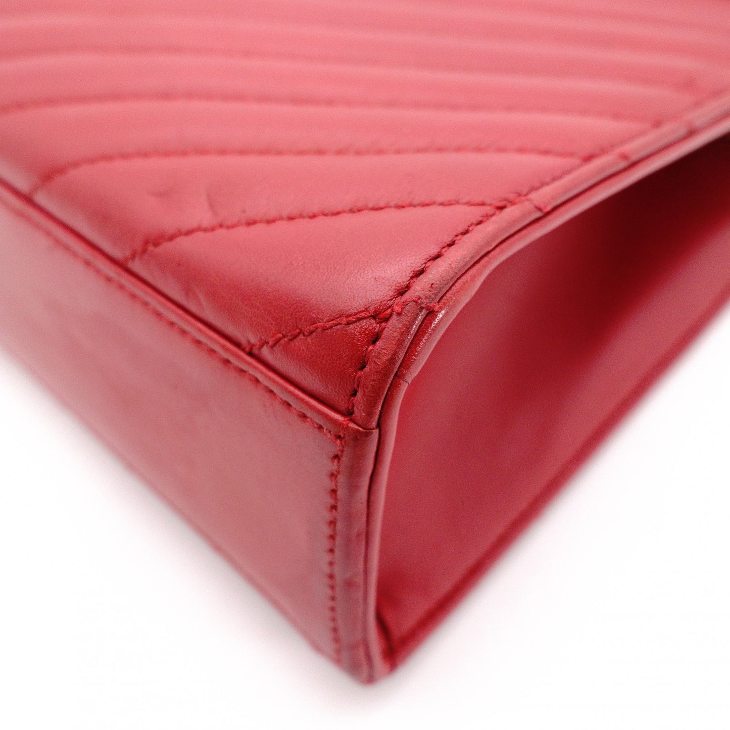 SAINT LAURENT Envelope Chevron Shoulder Bag, Leather, Red, Gold Hardware
