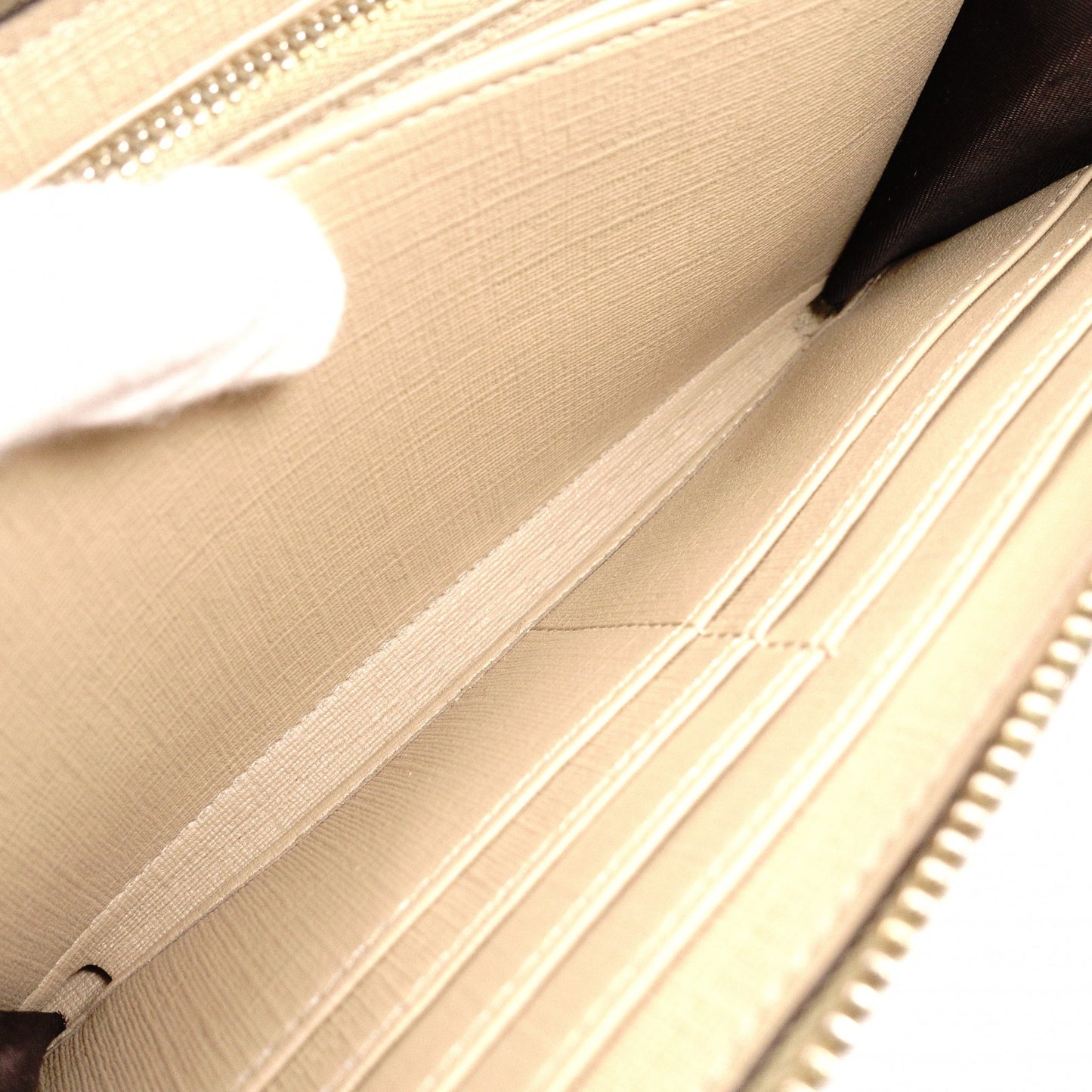 GUCCI GG Supreme Long Wallet, PVC Leather, Beige
