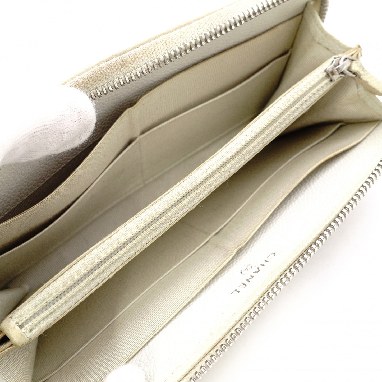 CHANEL Long Wallet Leather Off-White Wallet