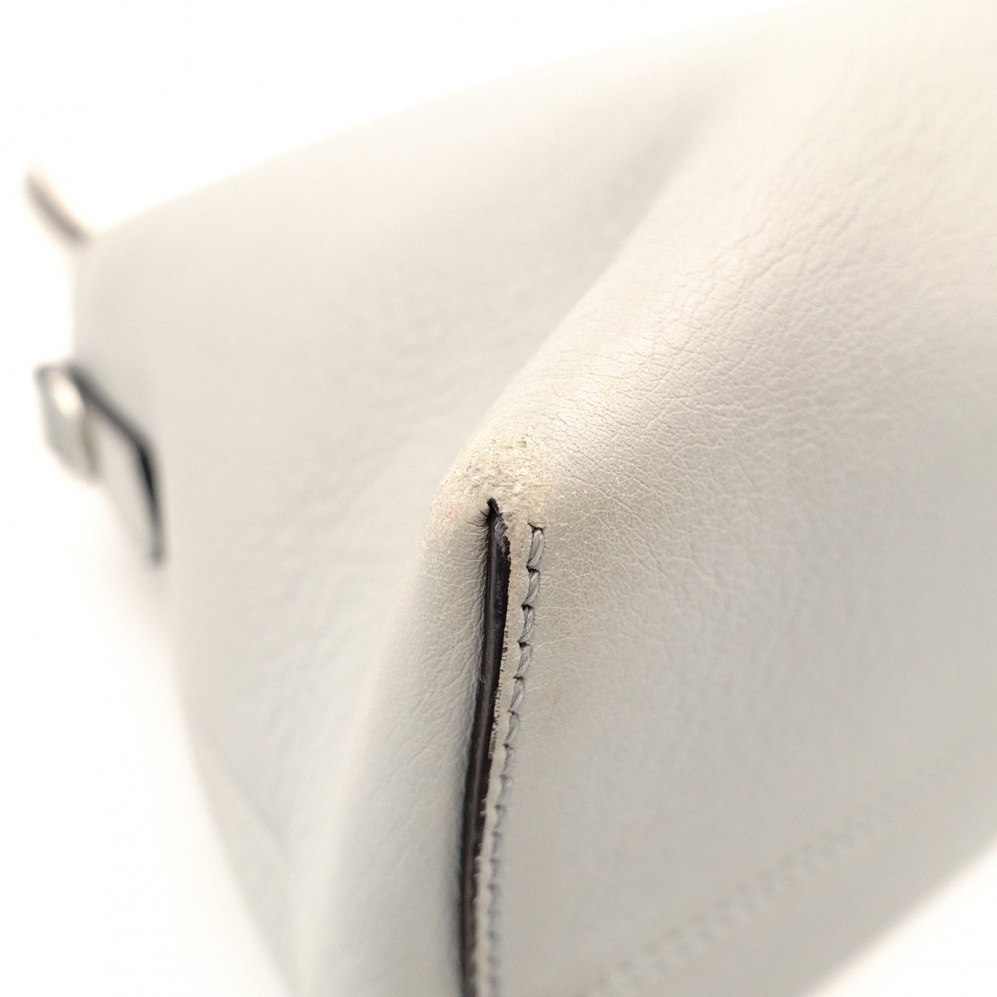 FENDI By the Way Medium Gray × Beige Leather 2-Way Handbag Shoulder 7-10-642