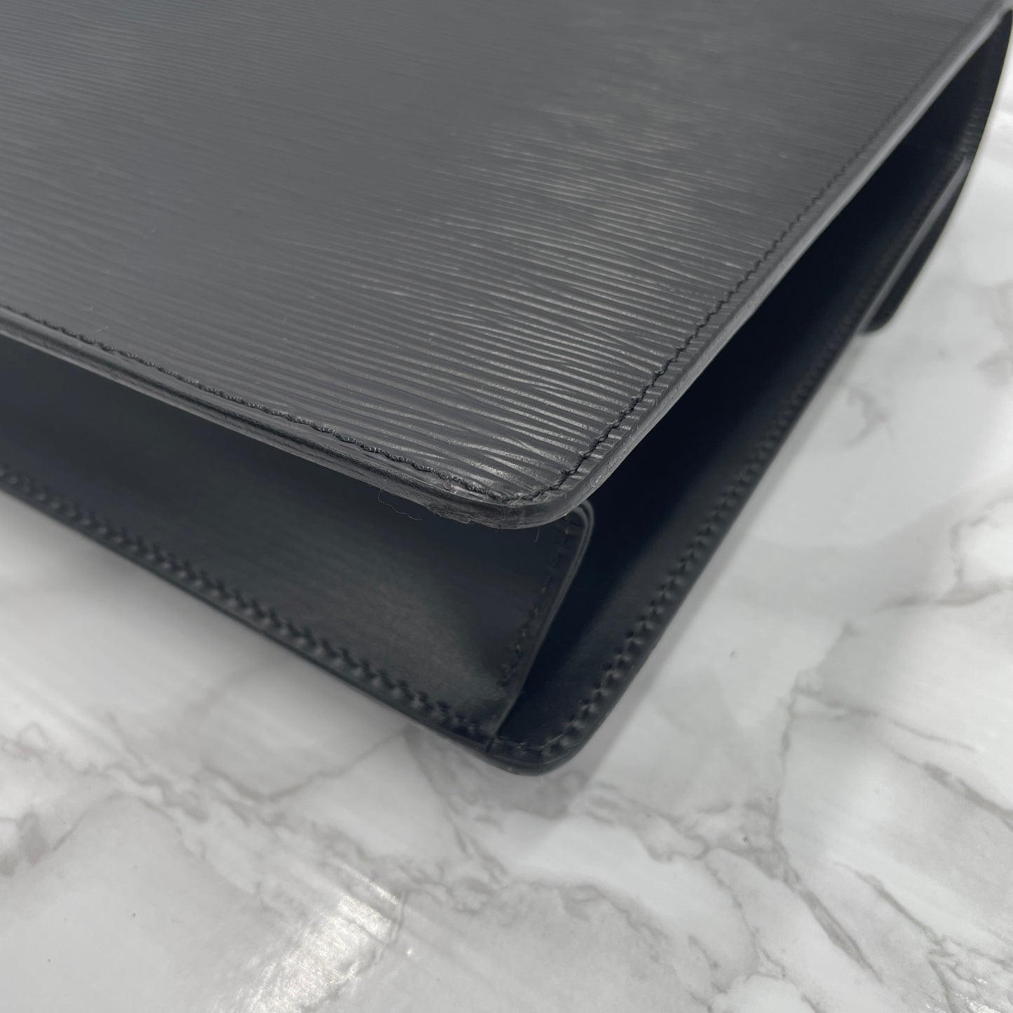 LOUIS VUITTON Epi Monceau