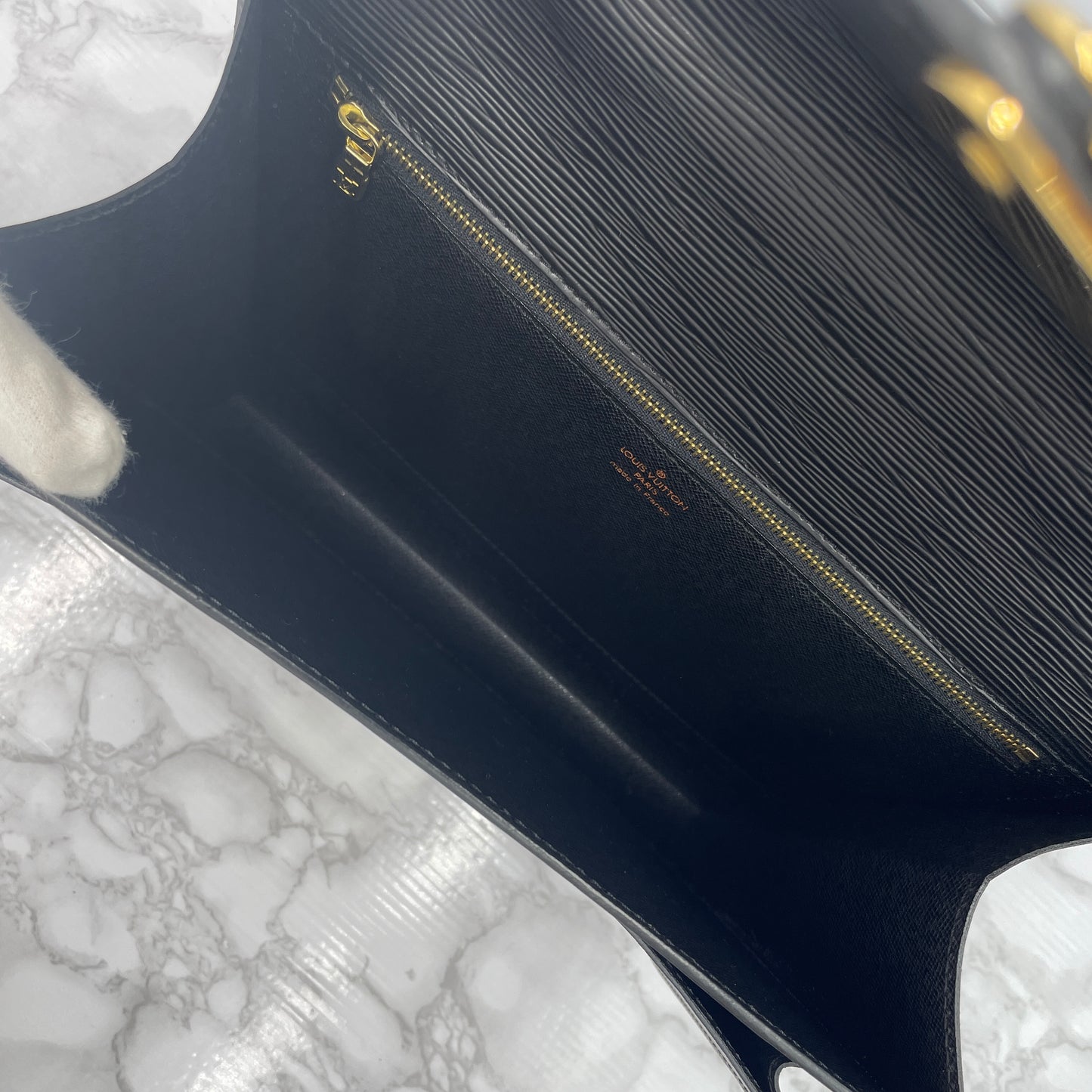 LOUIS VUITTON Epi Monceau