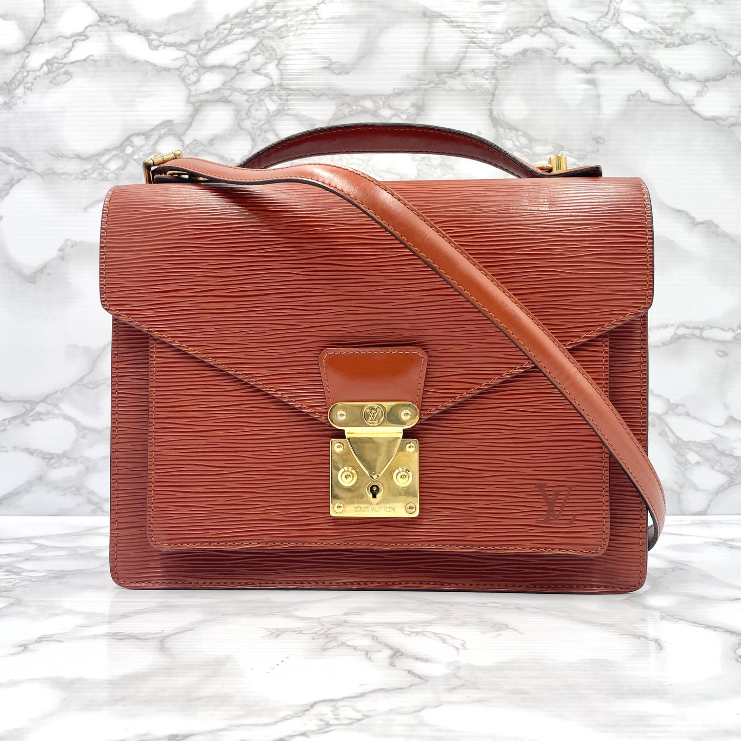 LOUIS VUITTON Epi Monceau