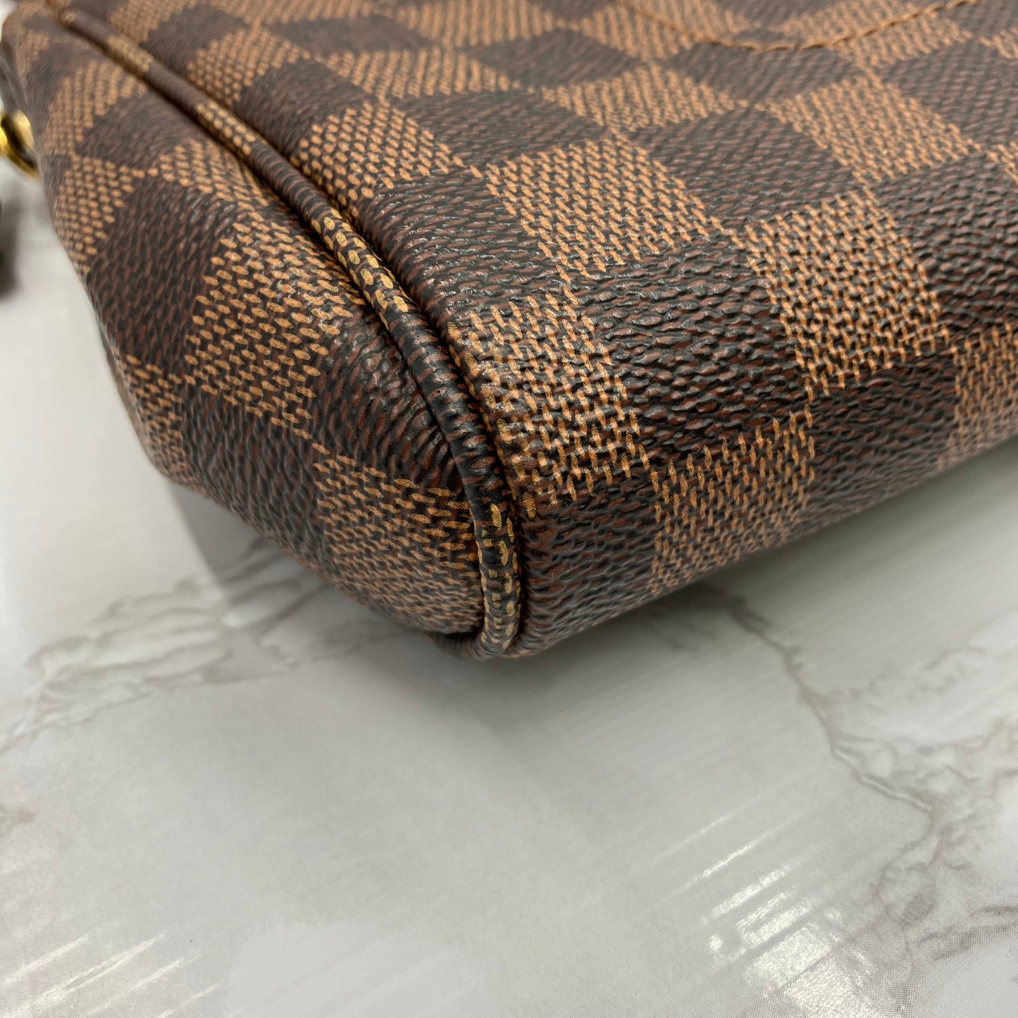 Louis Vuitton Damier Favorite MM