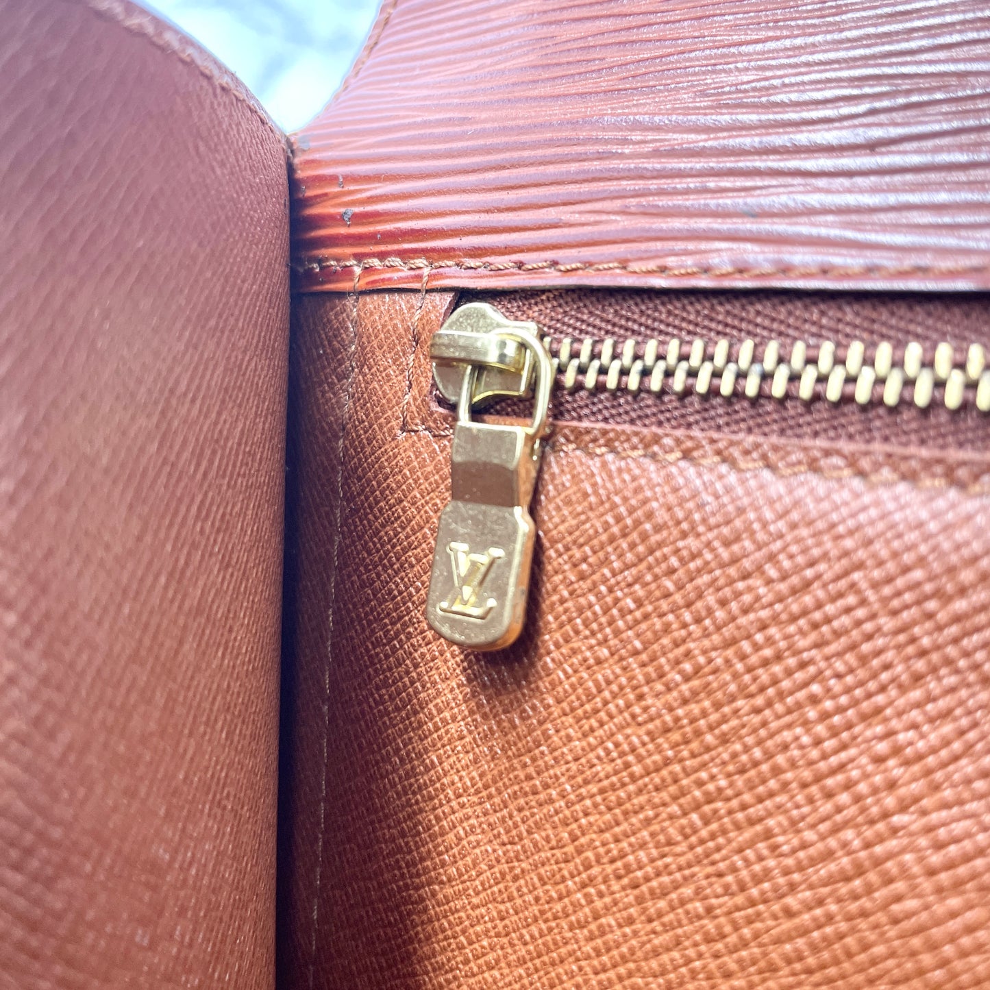 LOUIS VUITTON Epi Monceau