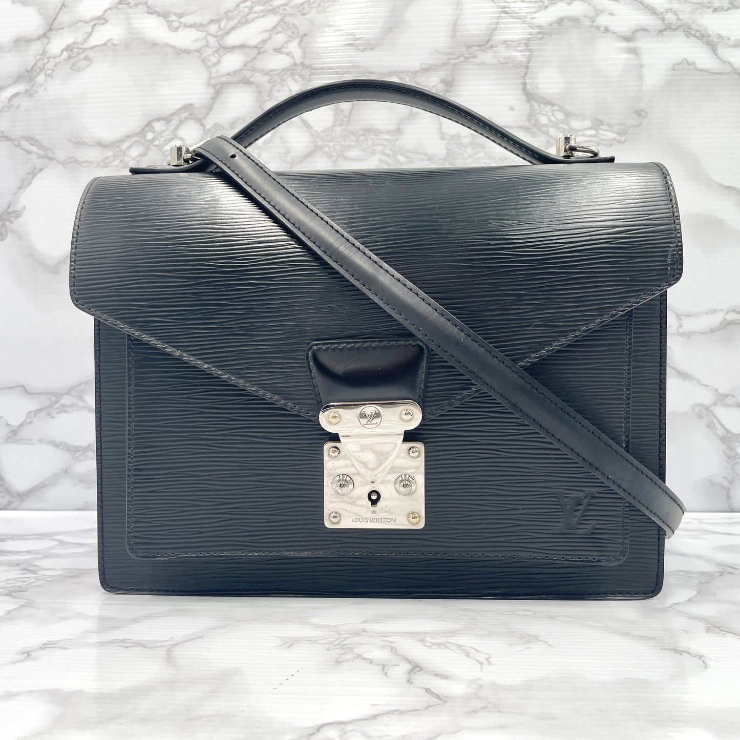 LOUIS VUITTON Epi Monceau