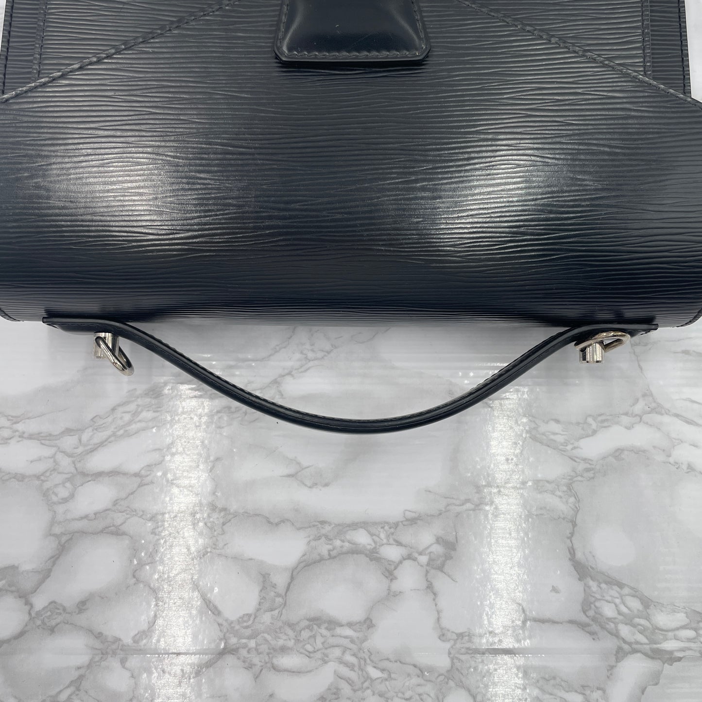 LOUIS VUITTON Epi Monceau