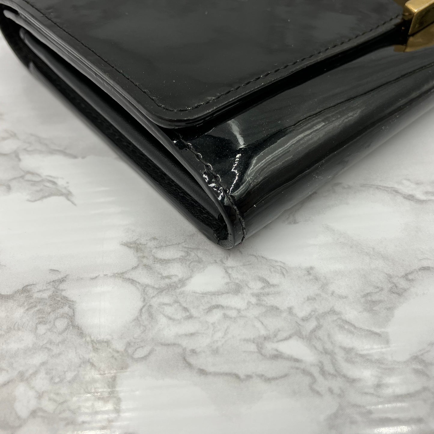 LOUIS VUITTON  Vernis Louise Long wallet