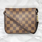 LOUIS VUITTON Damier Truth Makeup