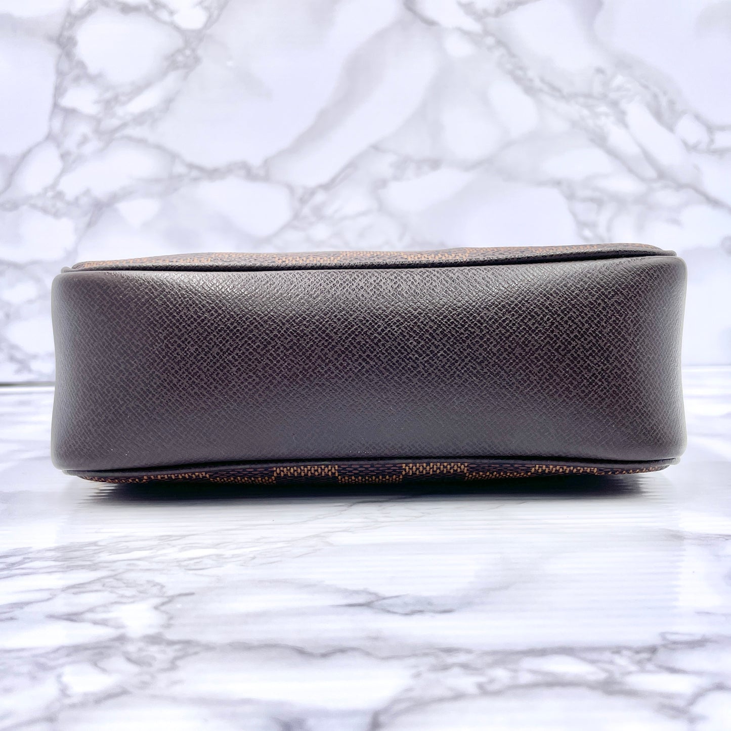 LOUIS VUITTON Damier Truth Makeup