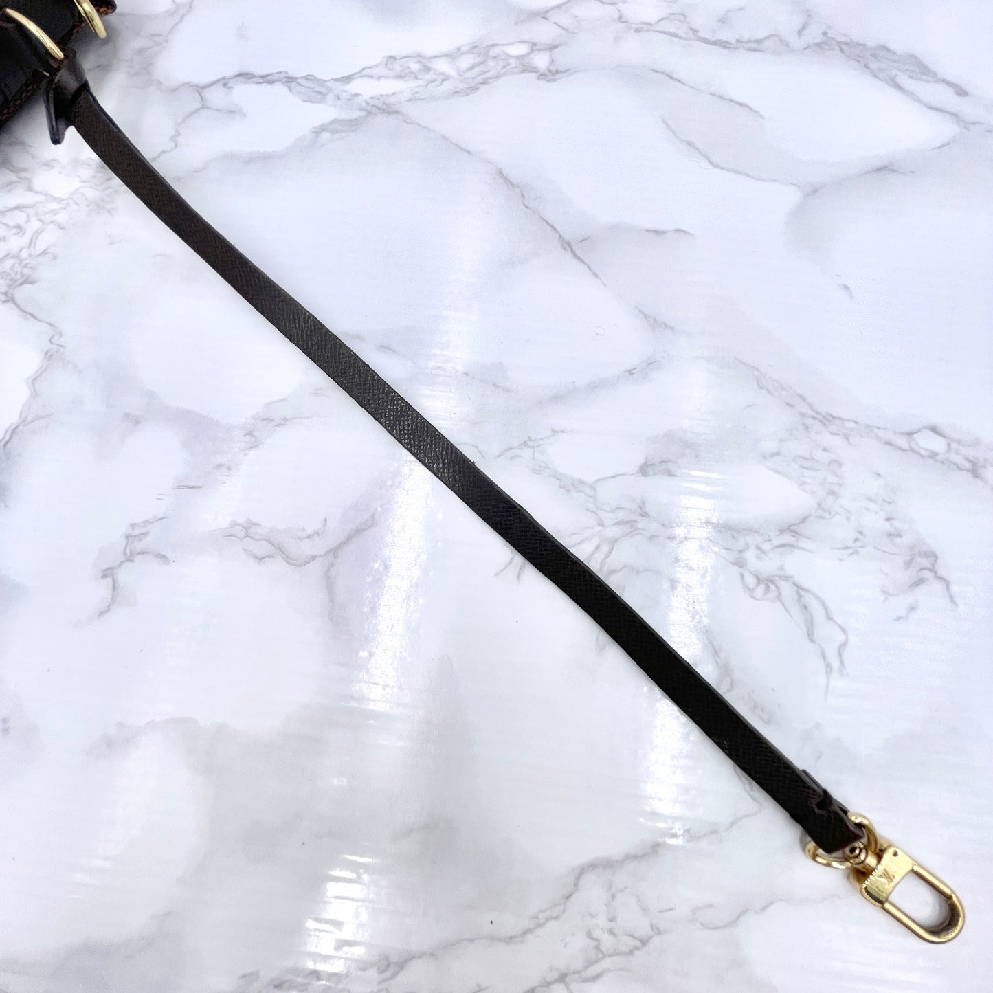 LOUIS VUITTON Damier Truth Makeup