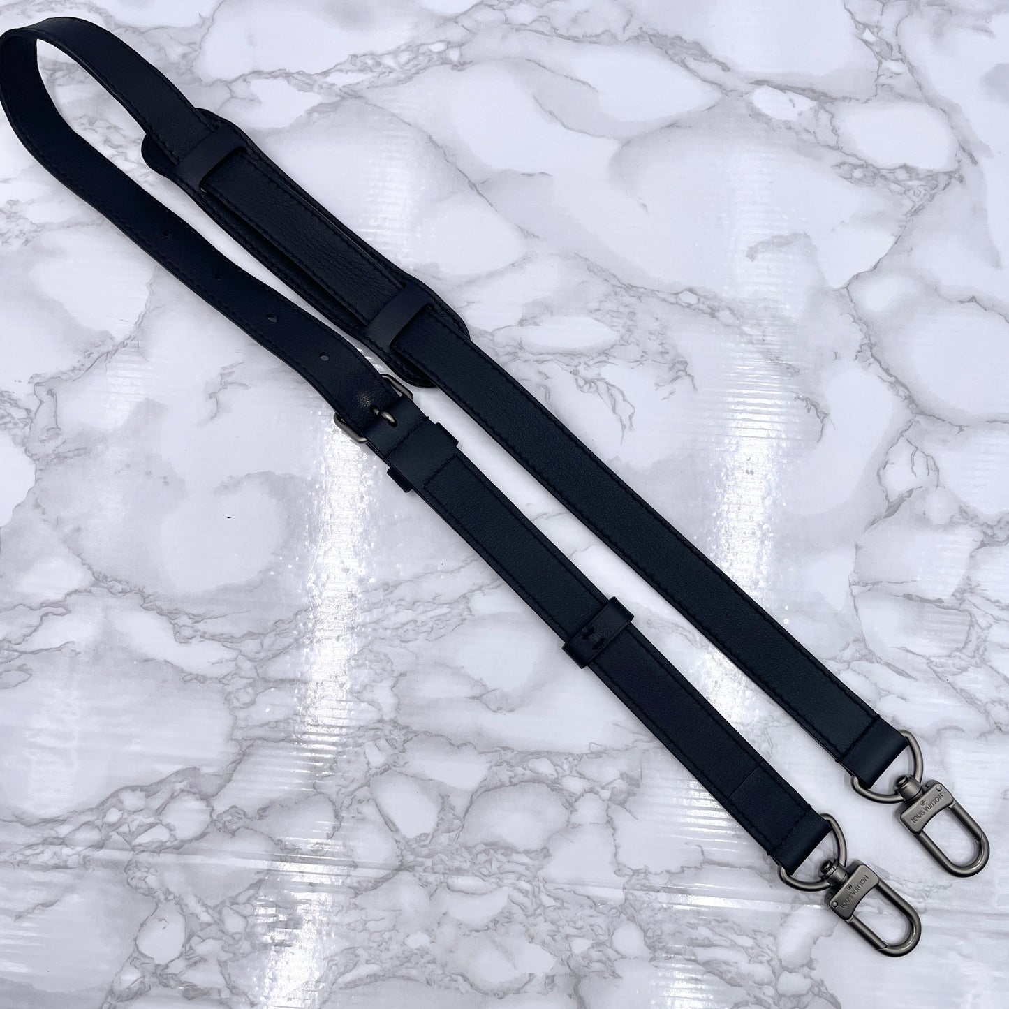 LOUIS VUITTON Damier Infini Keepall 55 Bandouliere