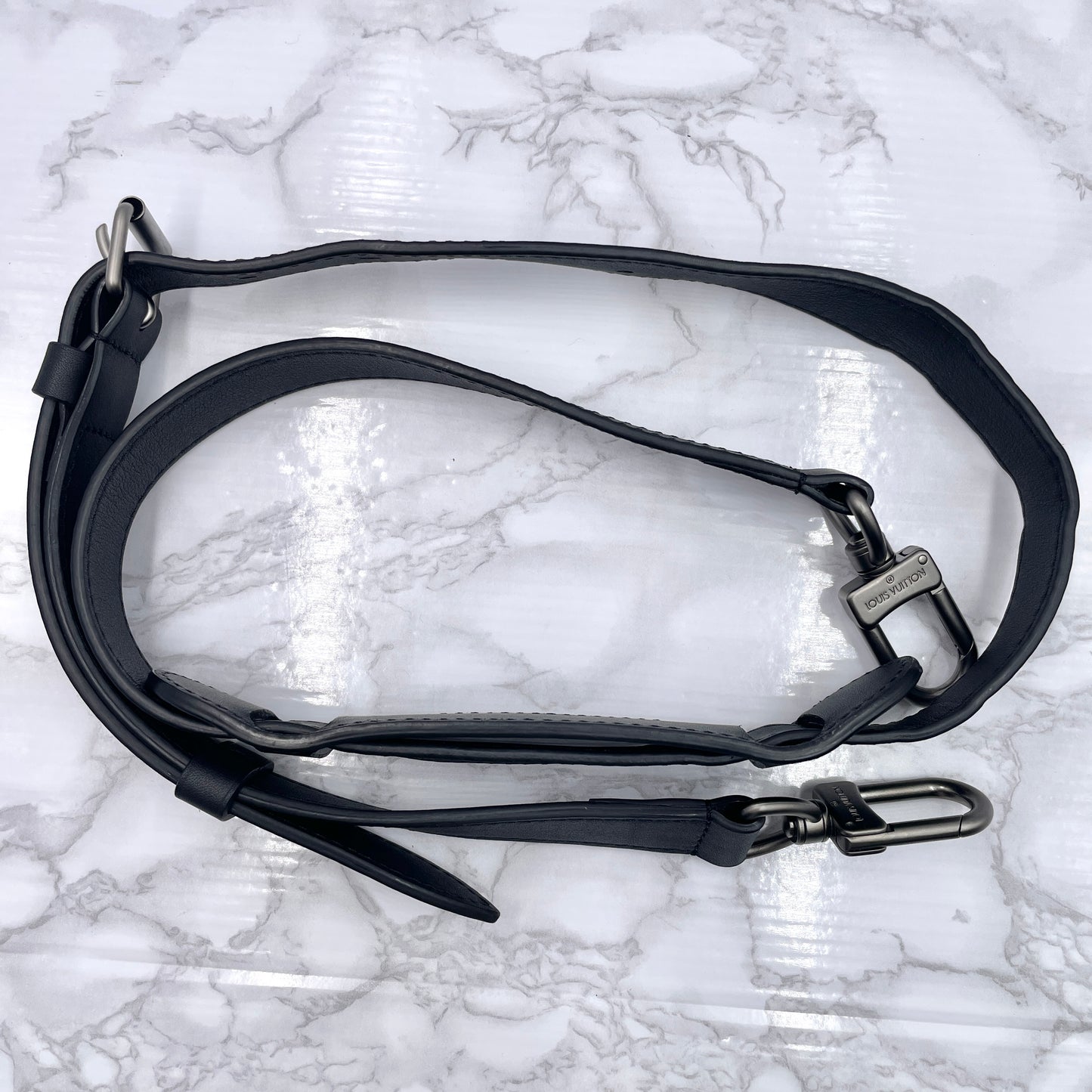 LOUIS VUITTON Damier Infini Keepall 55 Bandouliere