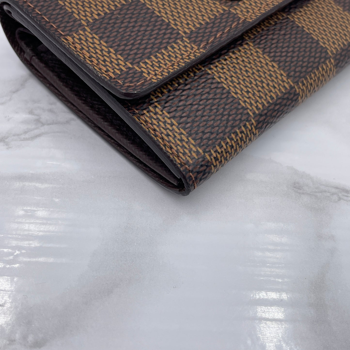 LOUIS VUITTON Damier Coin Purse