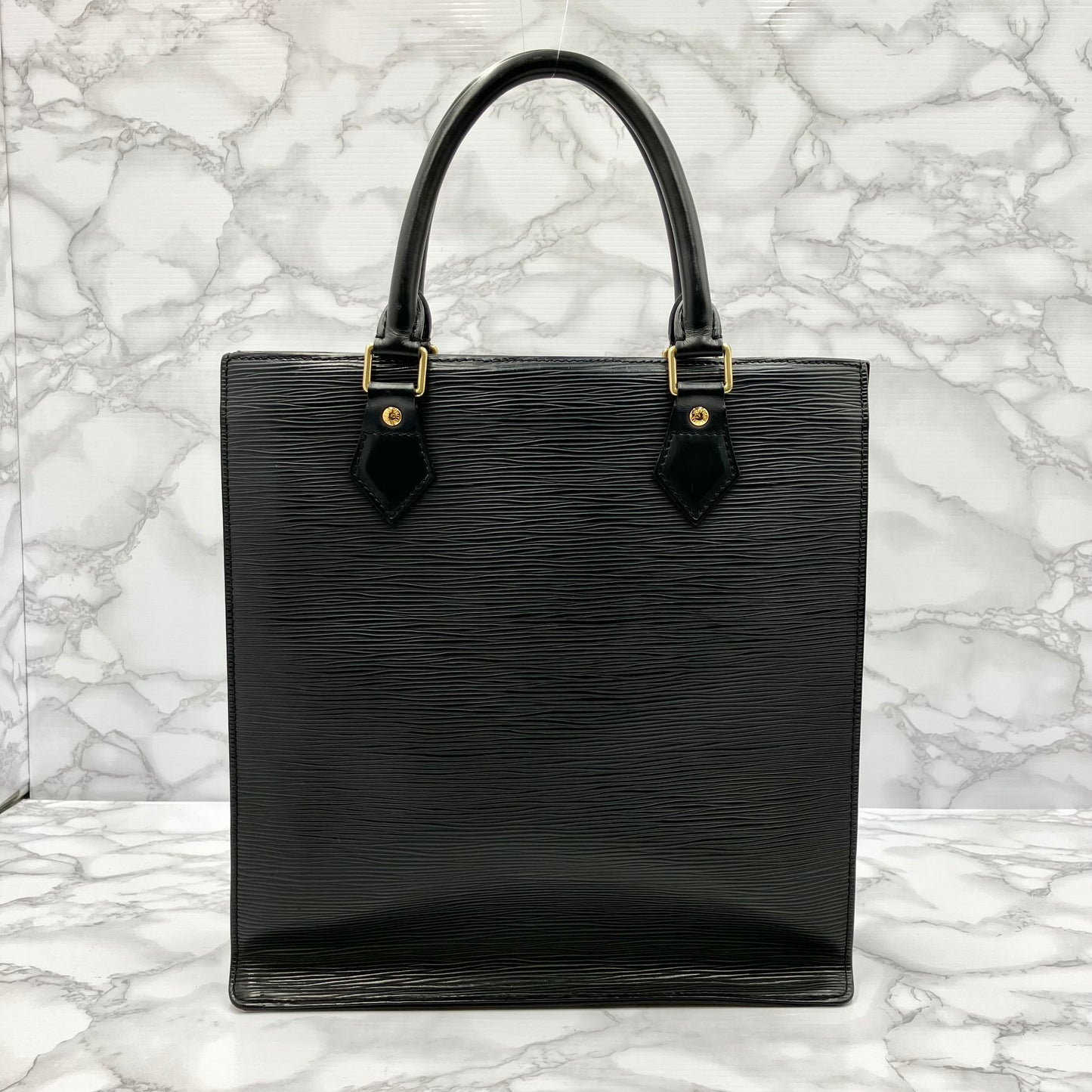 LOUIS VUITTON Epi Sack Pla PM