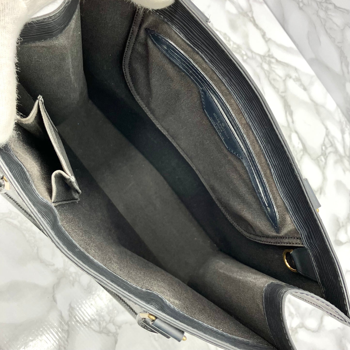 LOUIS VUITTON Epi Sack Pla PM