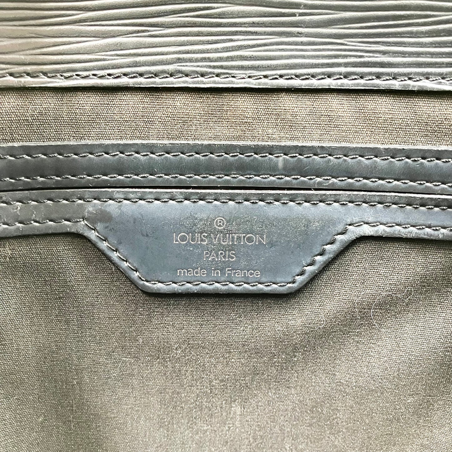 LOUIS VUITTON Epi Sack Pla PM