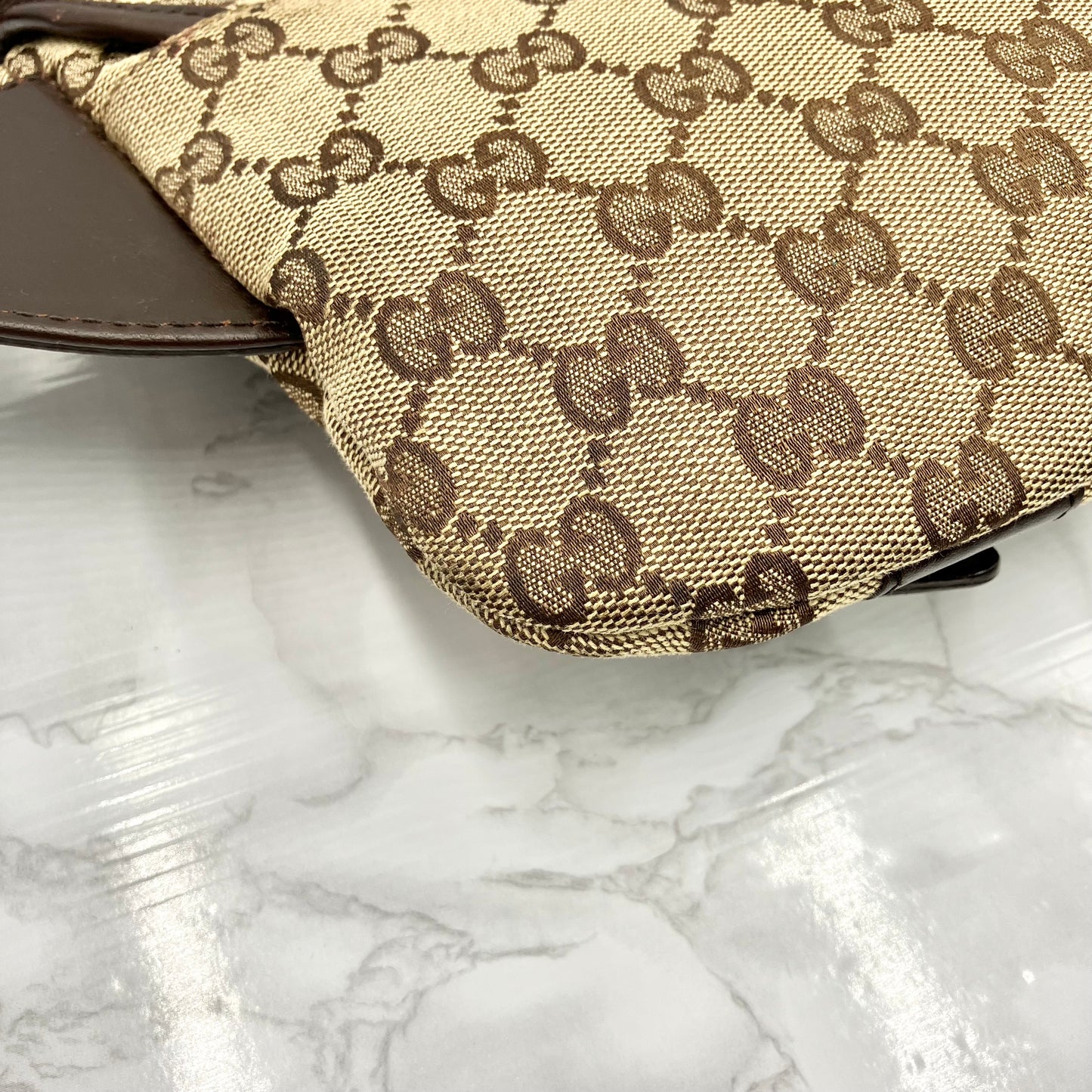 GUCCI canvas body bag