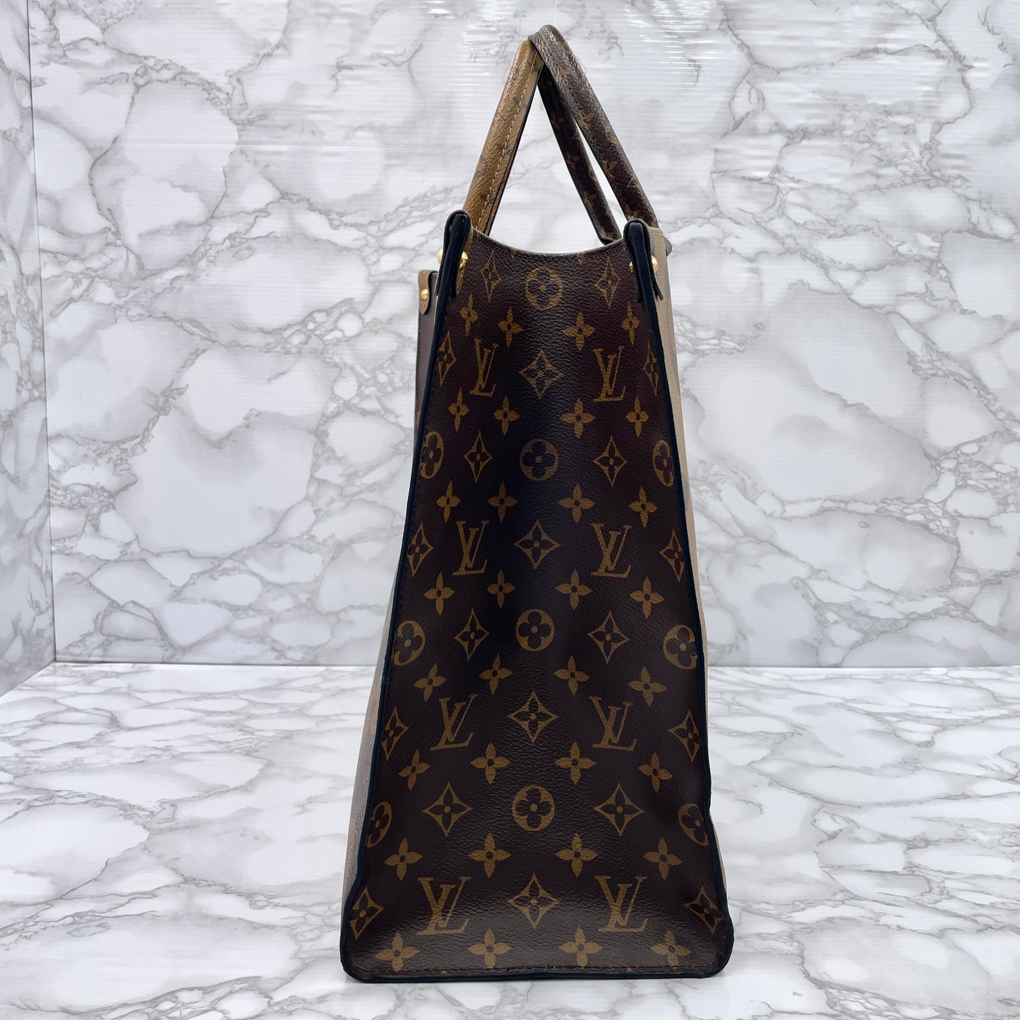 LOUIS VUITTON On The Go GM