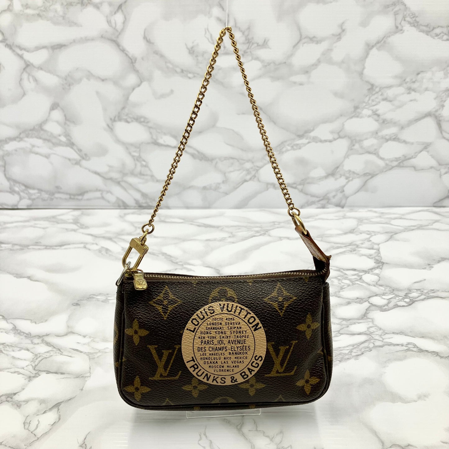 LOUIS VUITTON Mini Accessoir
