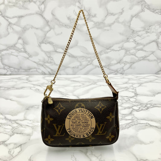 LOUIS VUITTON Mini Accessoir