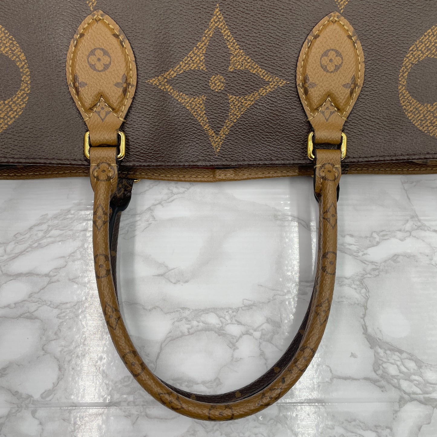 LOUIS VUITTON On The Go GM