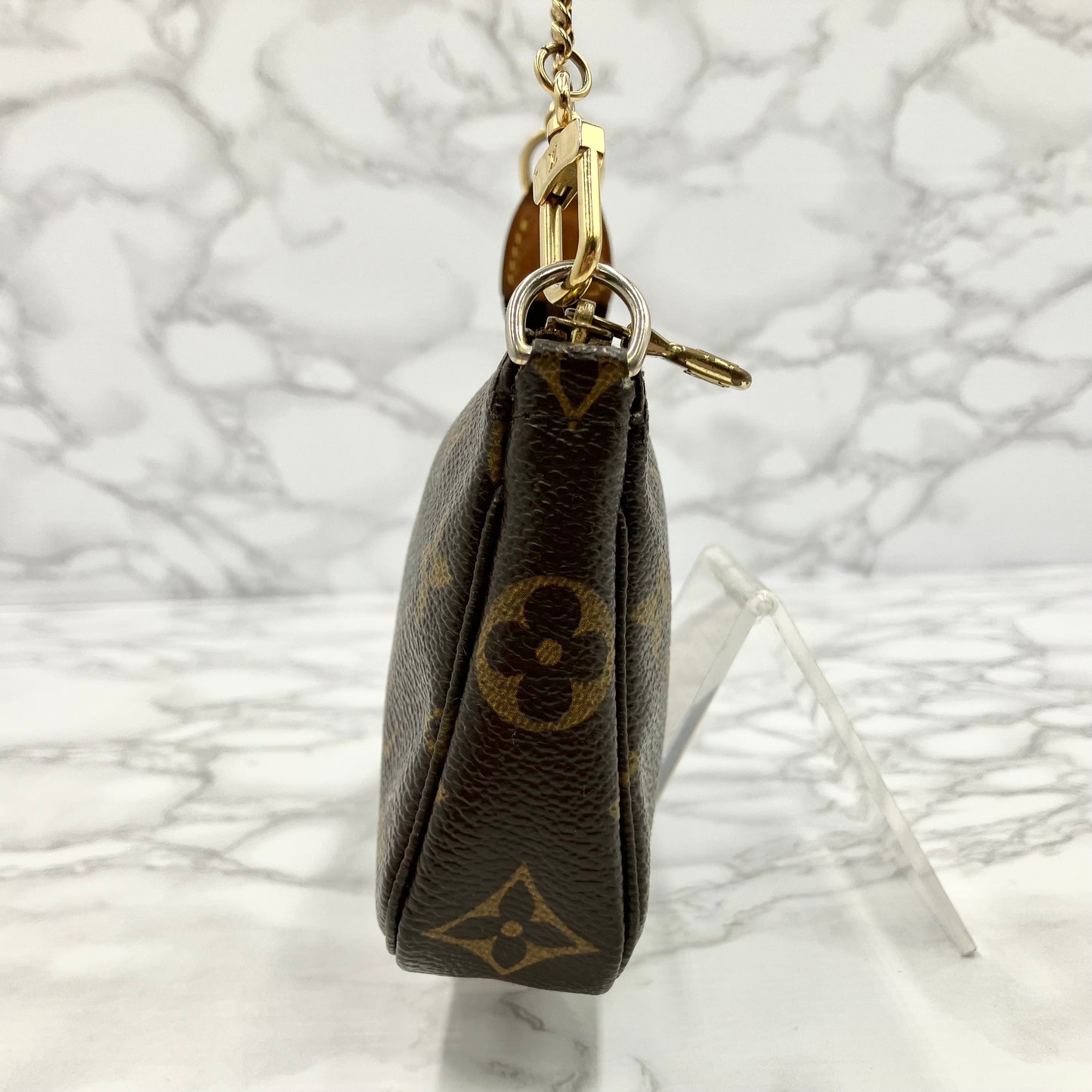 LOUIS VUITTON Mini Accessoir