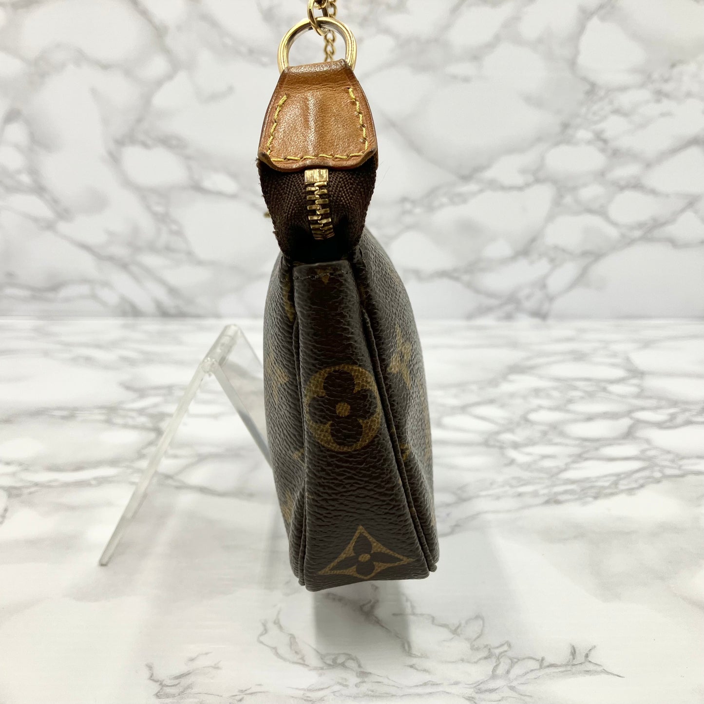 LOUIS VUITTON Mini Accessoir