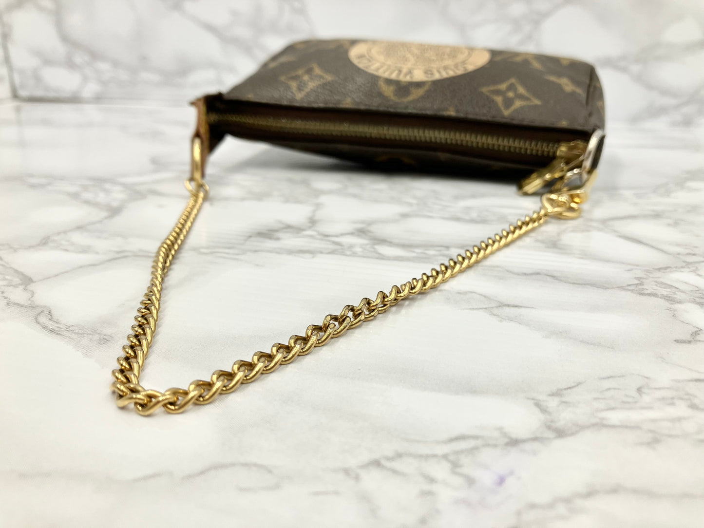 LOUIS VUITTON Mini Accessoir