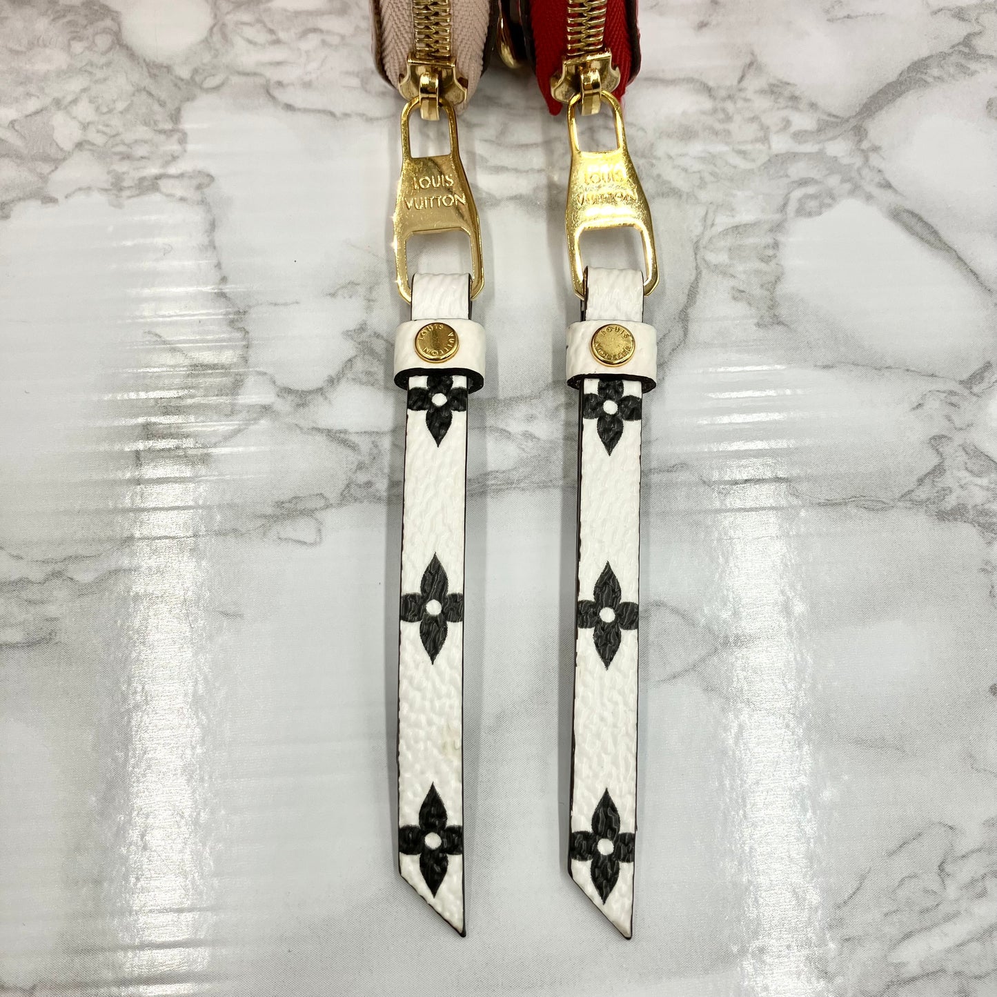 LOUIS VUITTON Pochette Double Zip